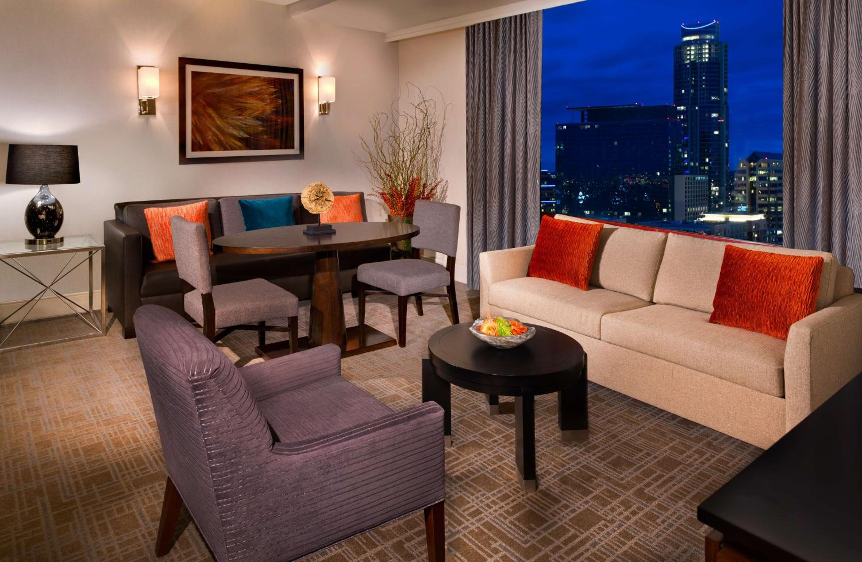 One-Bedroom King Suite