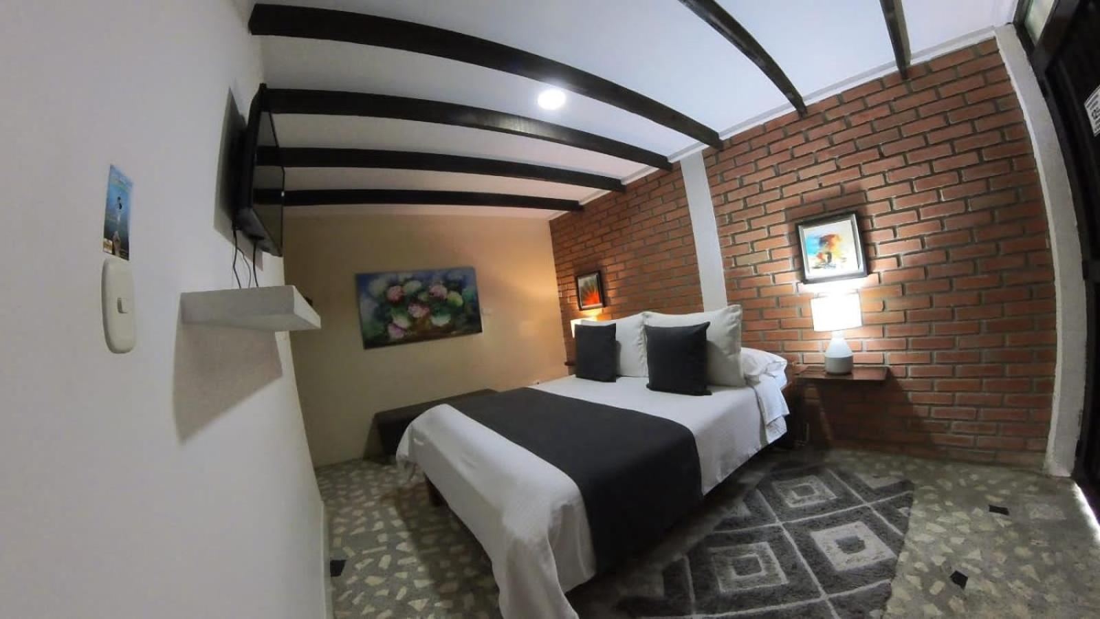 Standard Double Room photo 3