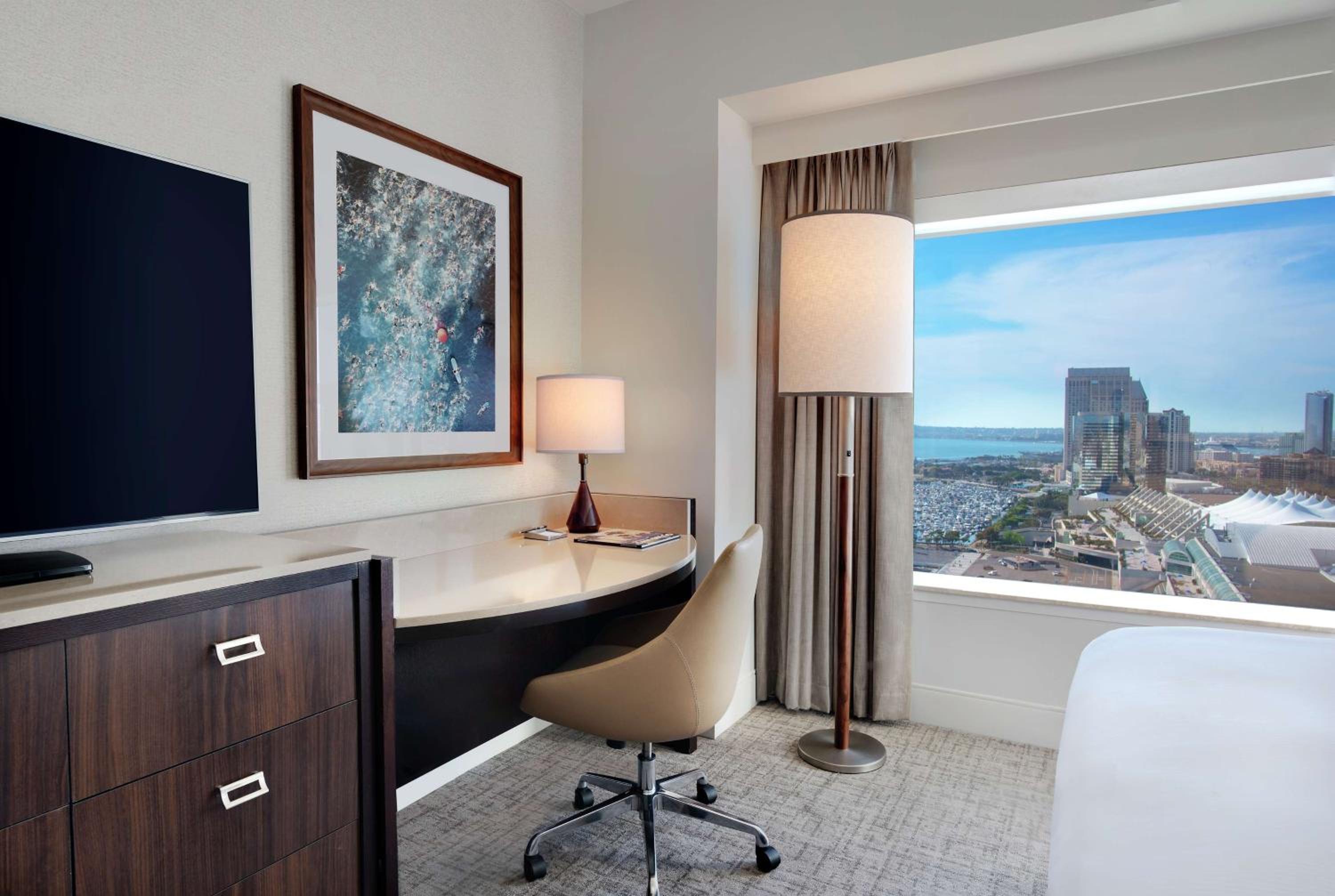 Queen Room with Two Queen Beds and Bath Tub - Mobility Accessible - Photo 1