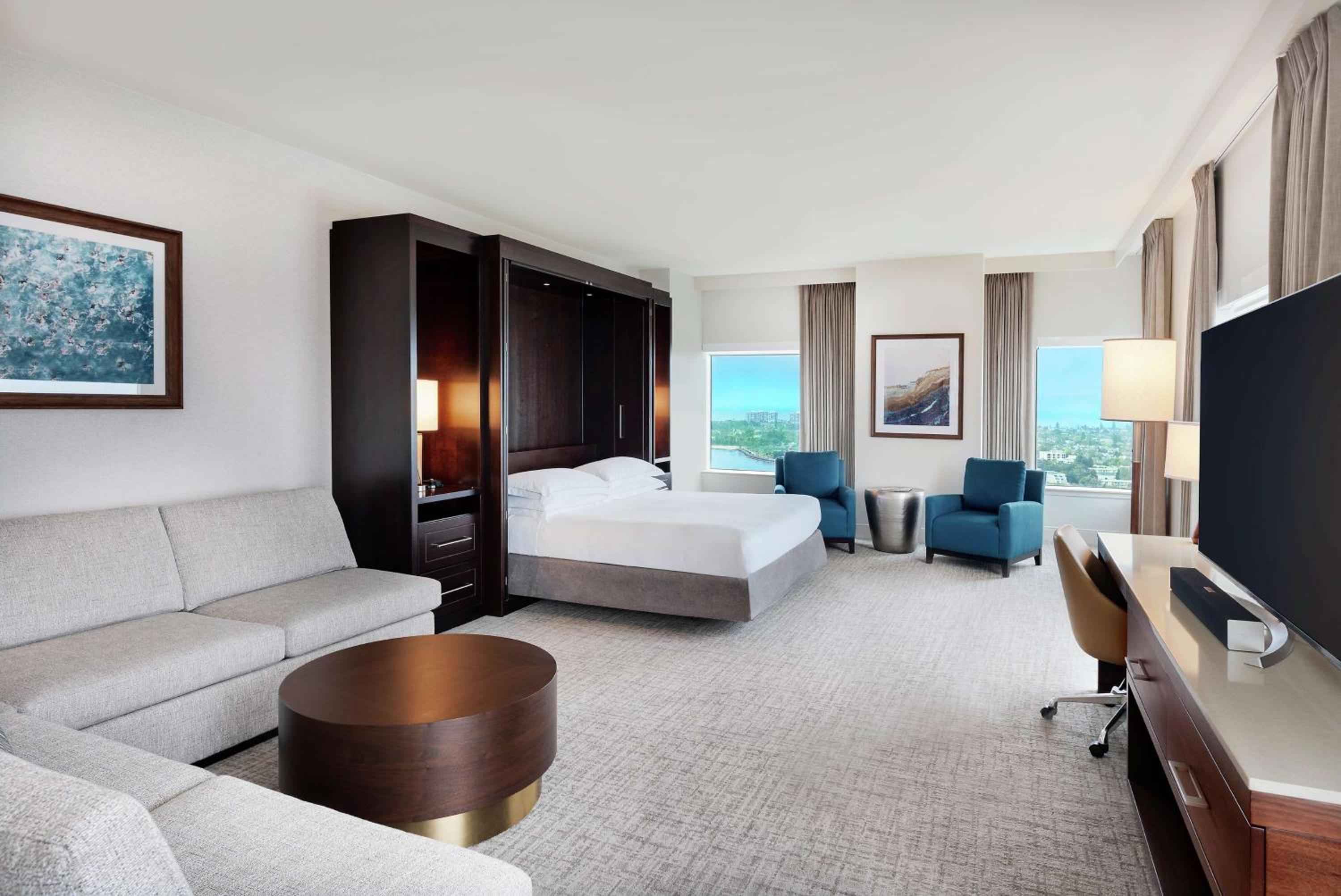 One-Bedroom King Suite with View
