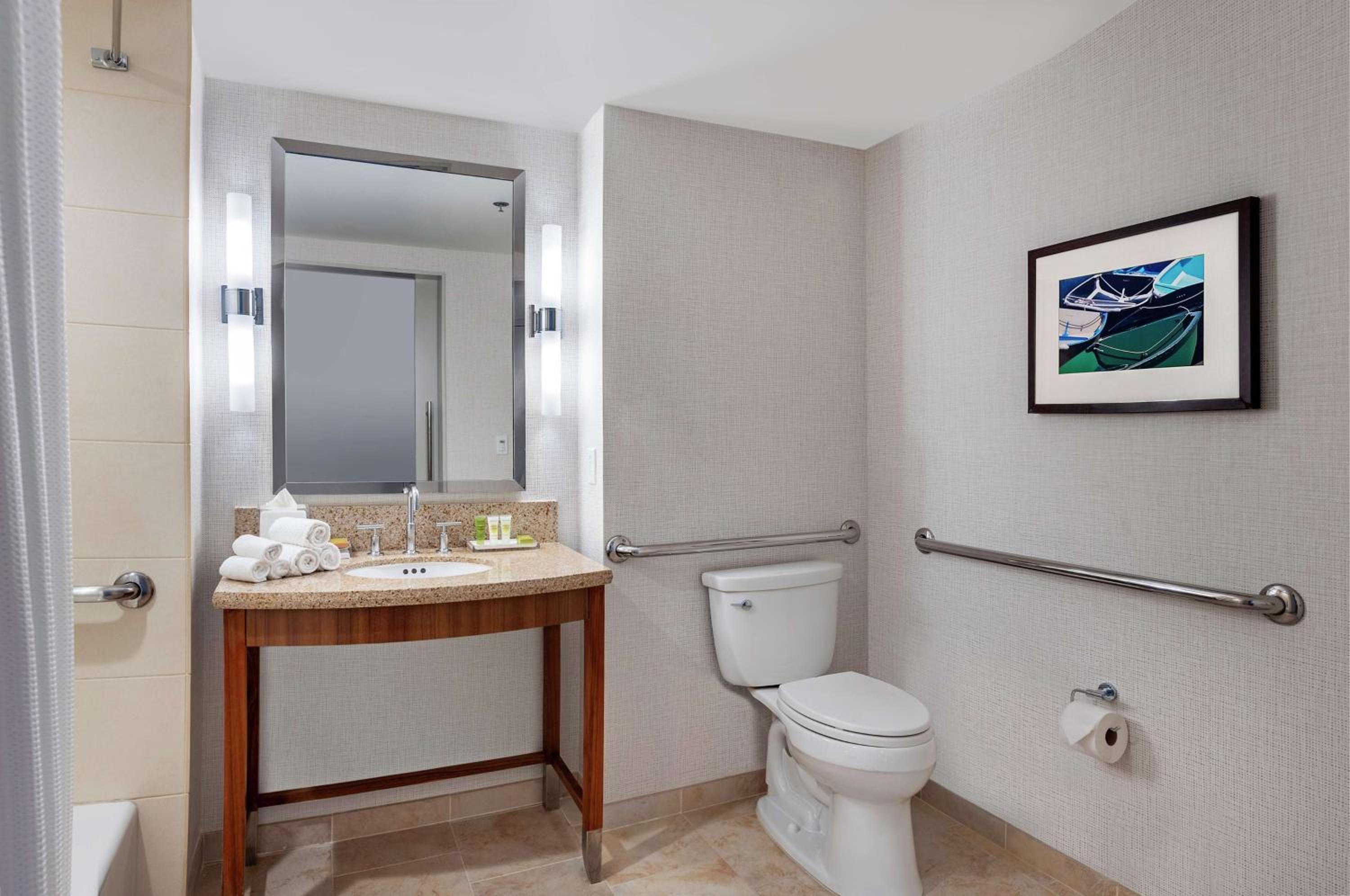 Queen Room with Two Queen Beds and Bath Tub - Mobility Accessible - Photo 5