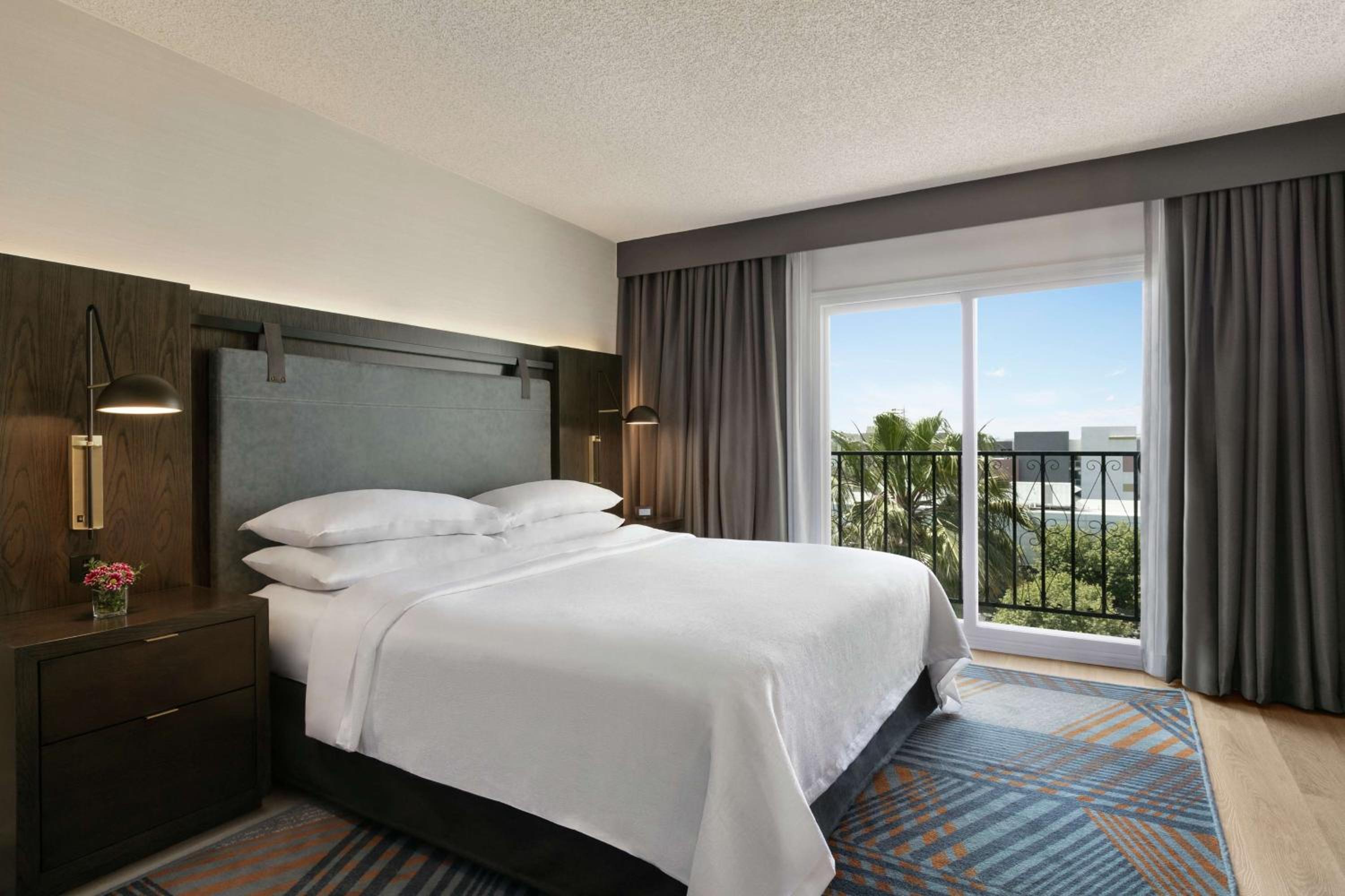 King Suite - Photo 7