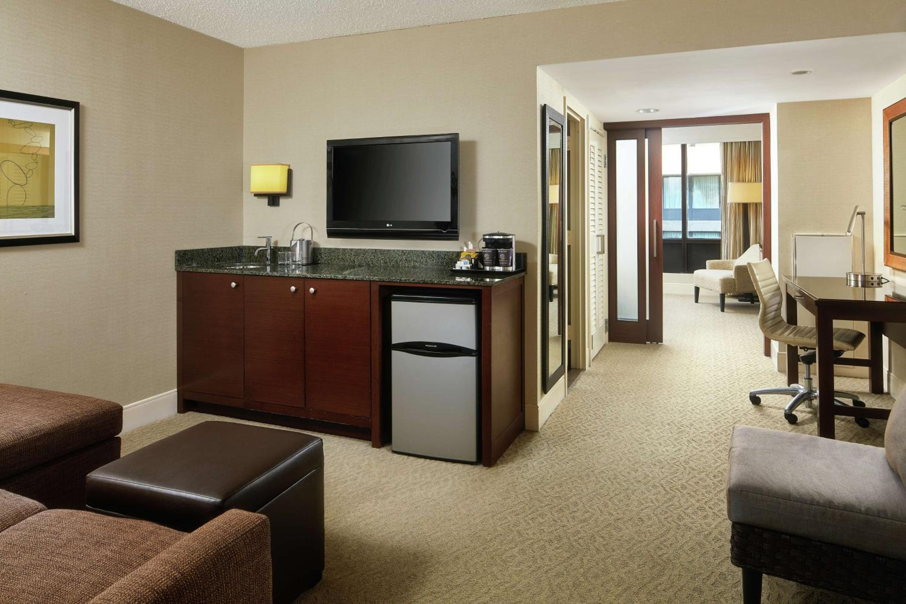 One-Bedroom Suite with One King Bed and Sofa Bed - Photo 1