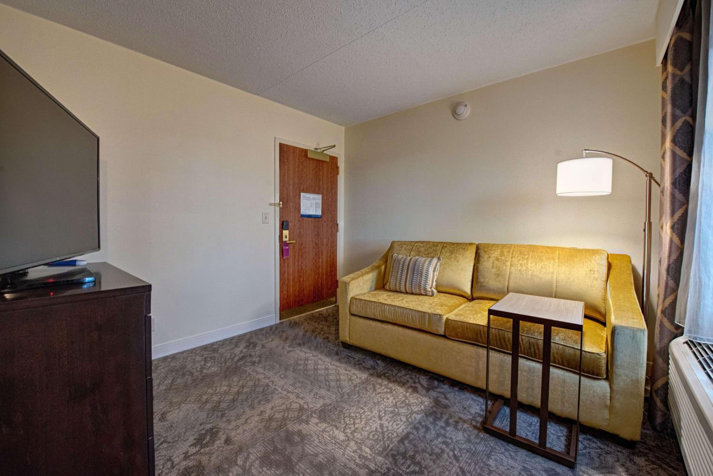 King Study Room - Non-Smoking - Photo 2