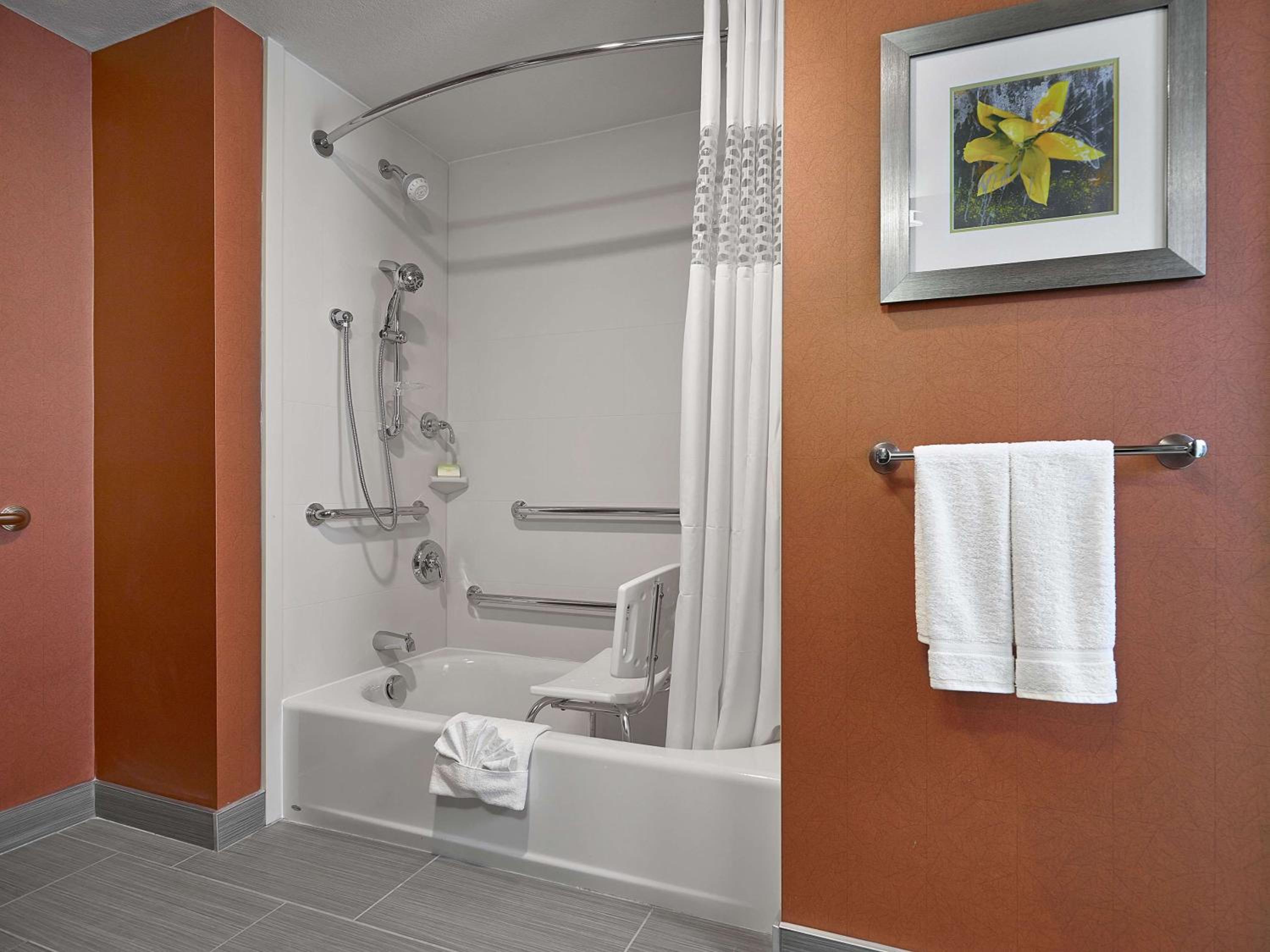 Queen Room with Two Queen Beds - Mobility and Hearing Access/Non-Smoking