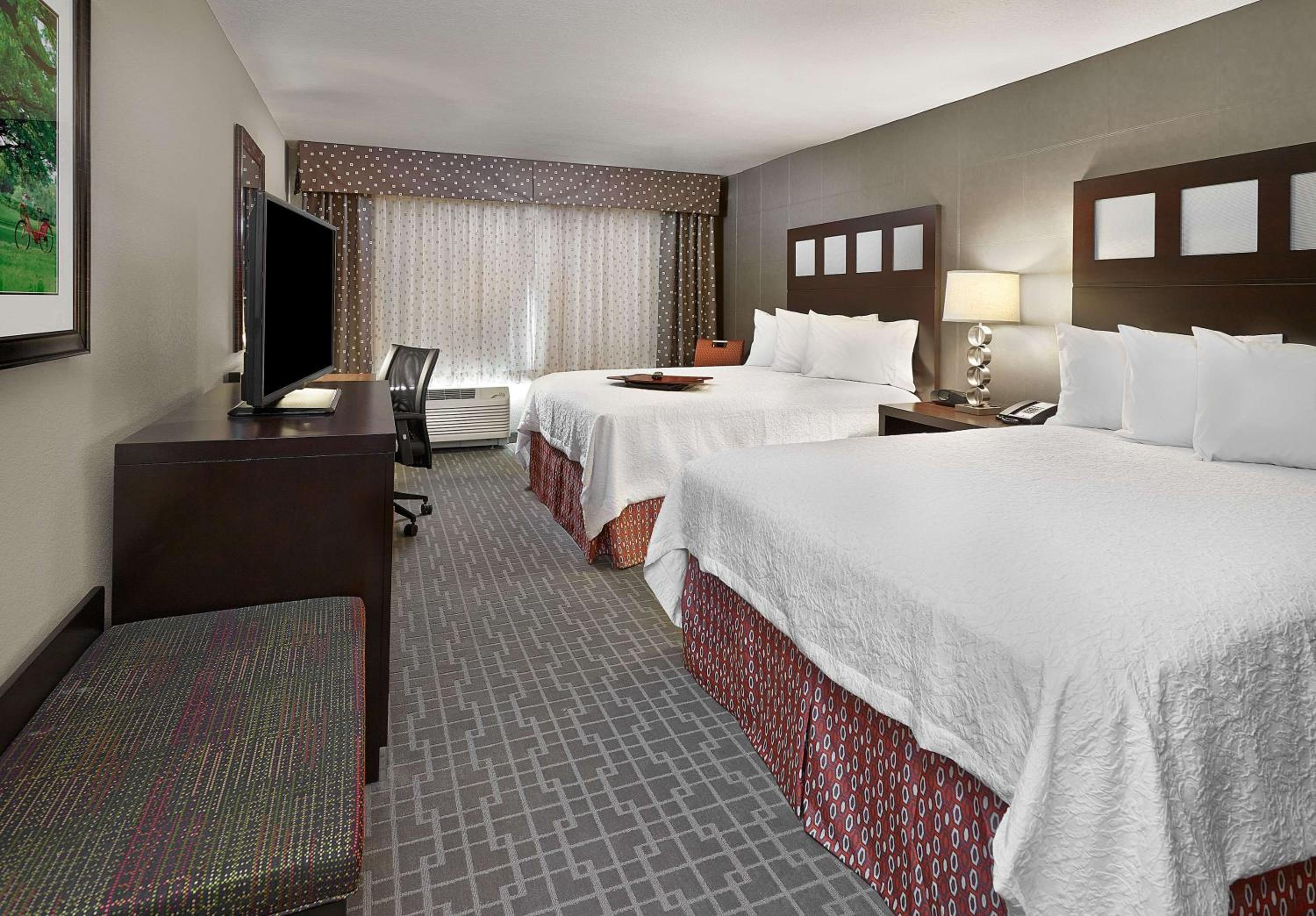 Queen Room with Two Queen Beds - Mobility and Hearing Access/Non-Smoking