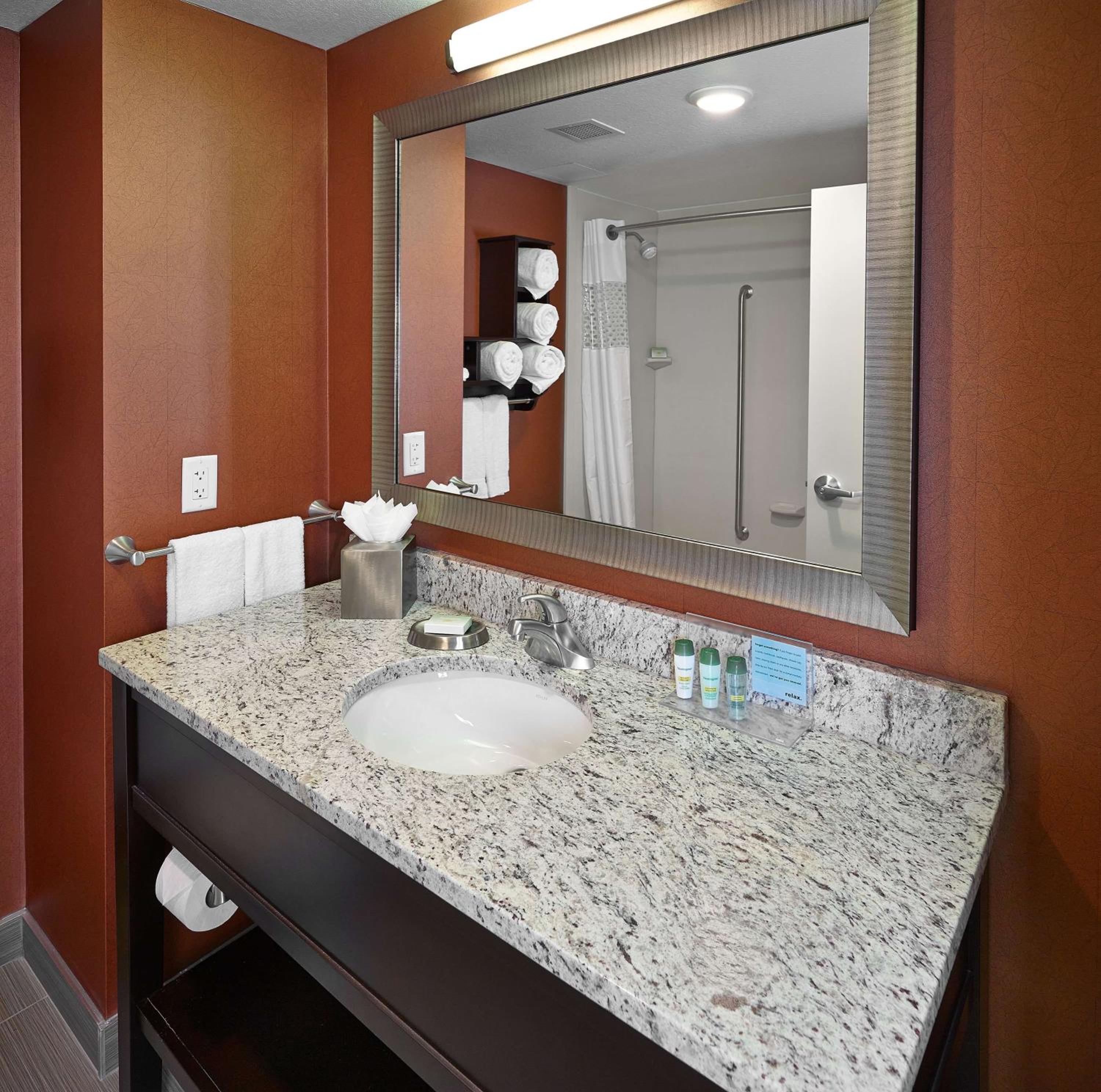 Queen Room with Two Queen Beds - Mobility and Hearing Access/Non-Smoking