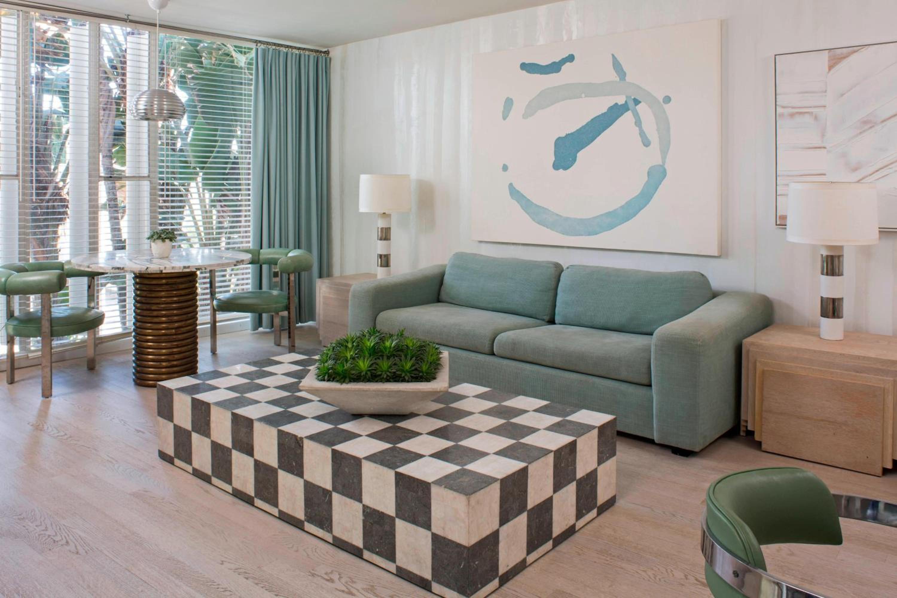 One-Bedroom King Suite
