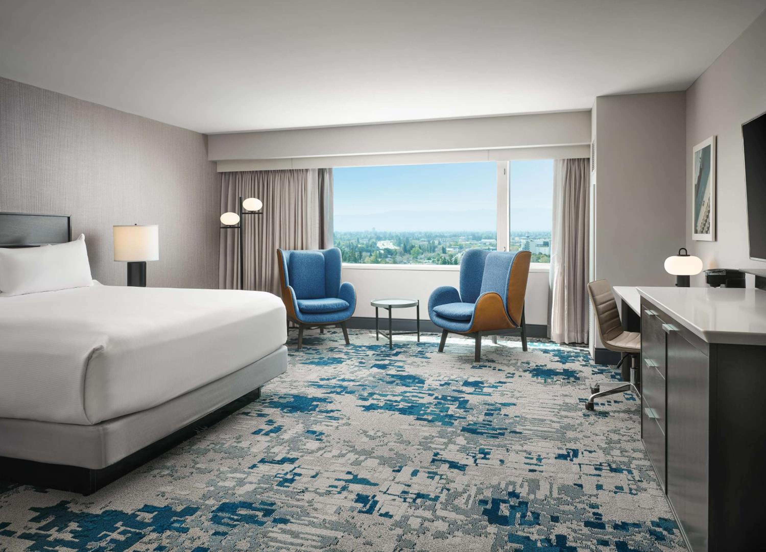 Corner King Room - Photo 4