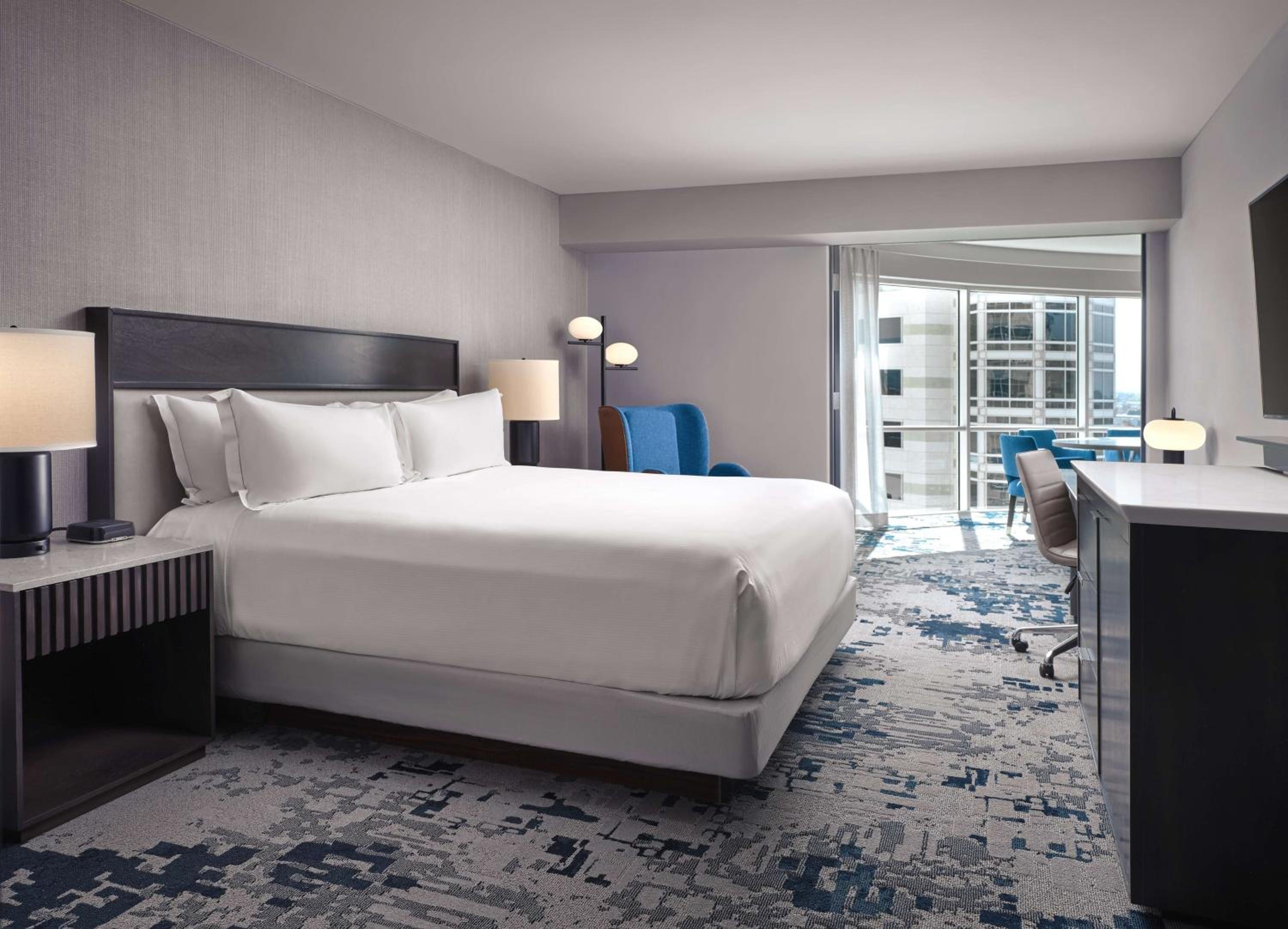 Signature King Suite - Photo 4