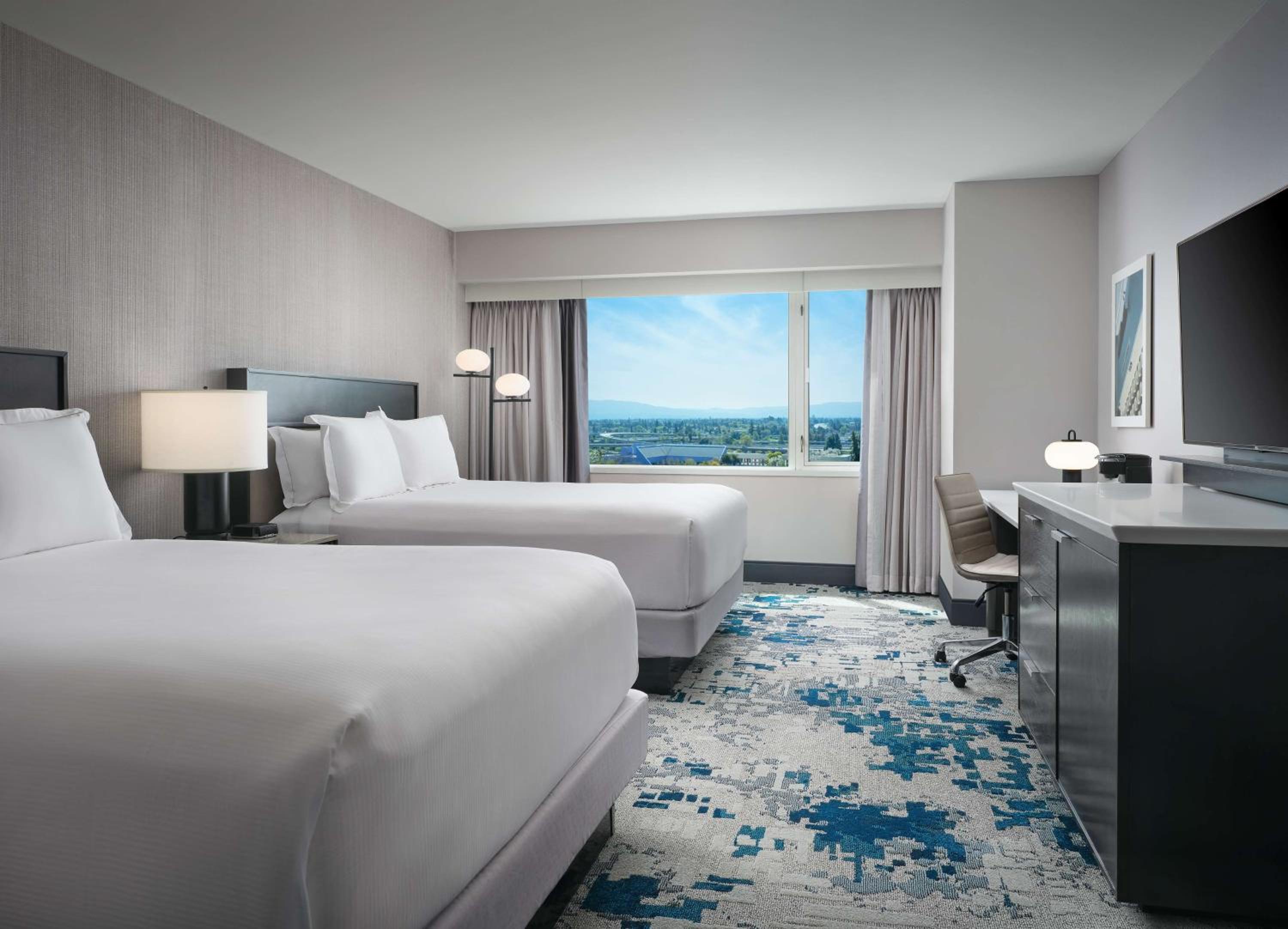 Queen Room with Two Queen Beds and City View - Photo 5