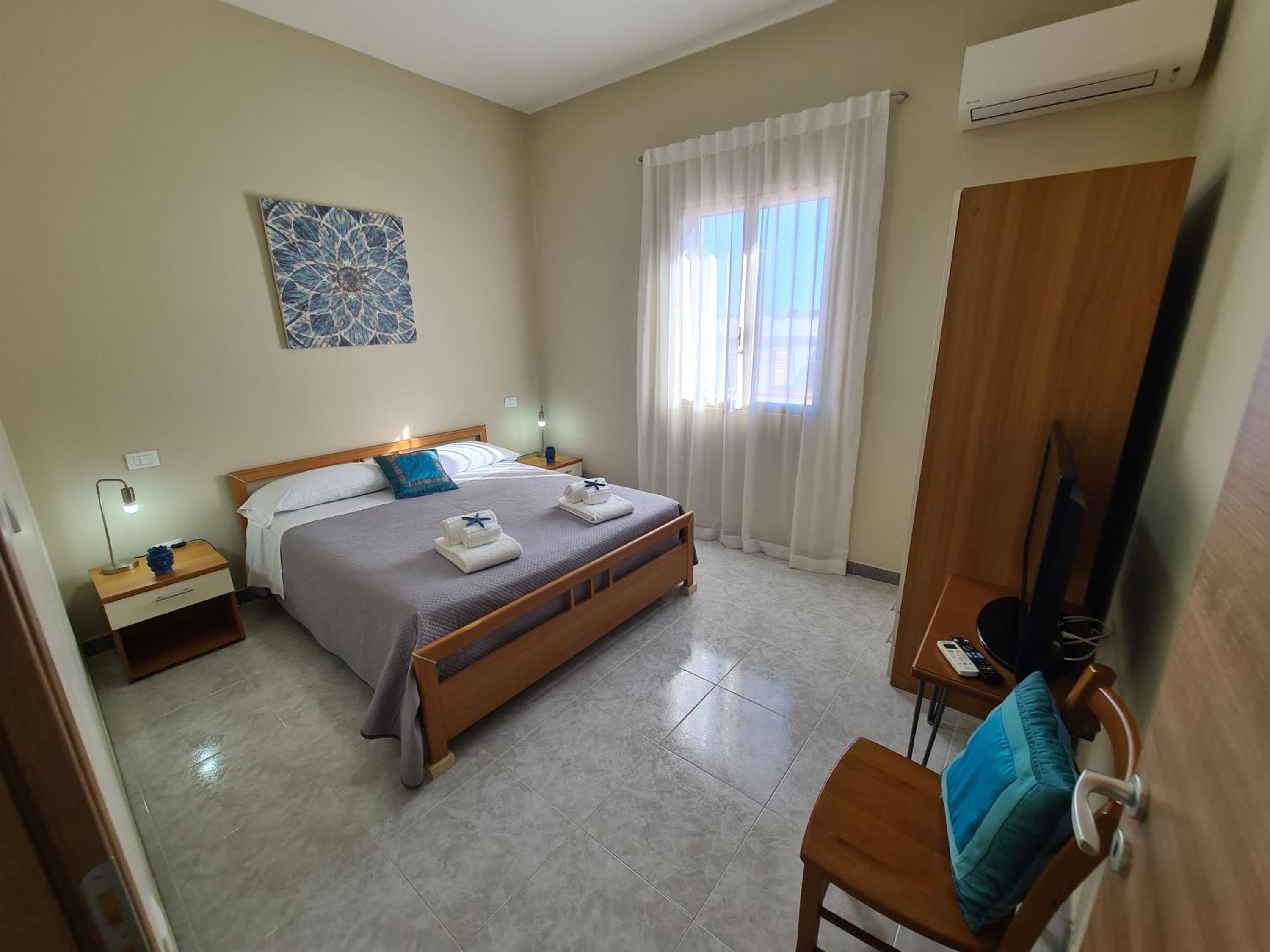 Two-Bedroom House photo 3