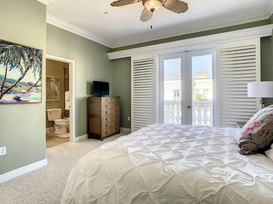 Four-Bedroom House photo 1