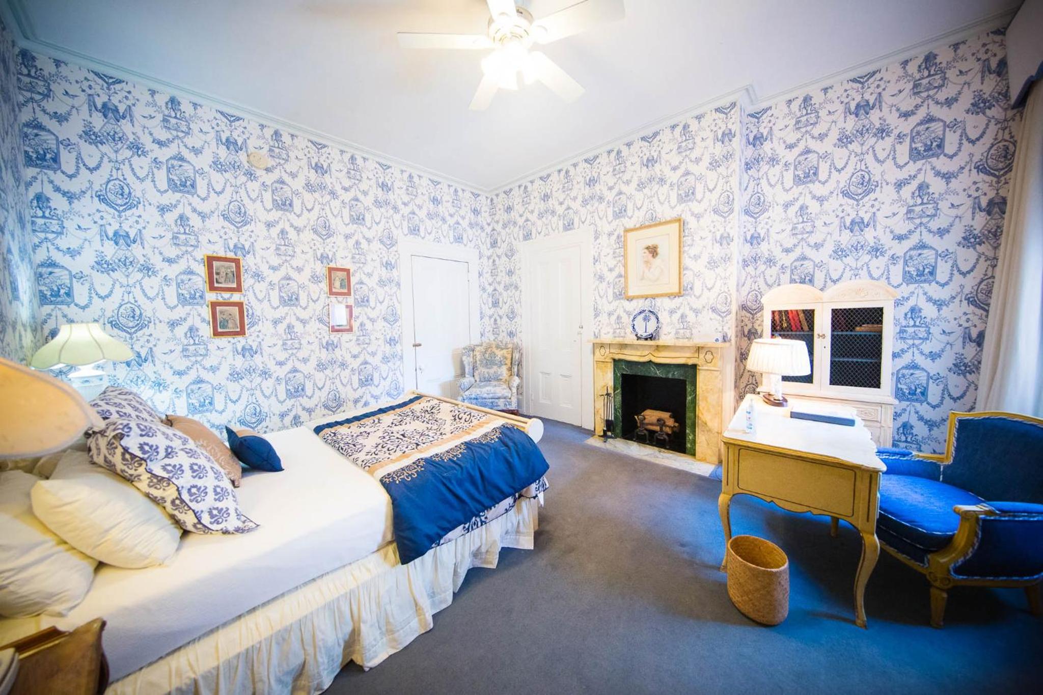 Queen Room with Shared Bathroom #1