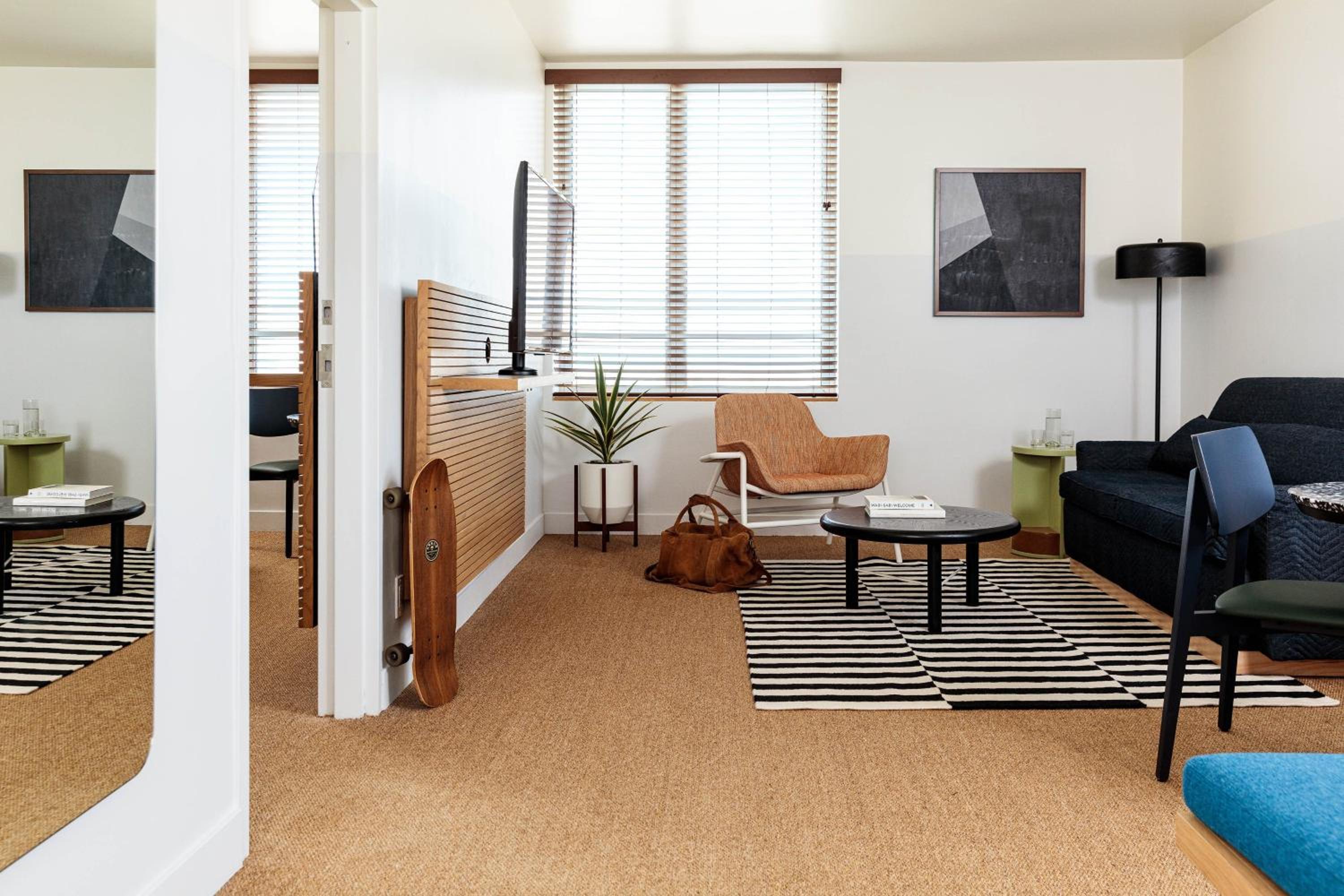 Apartment Suite