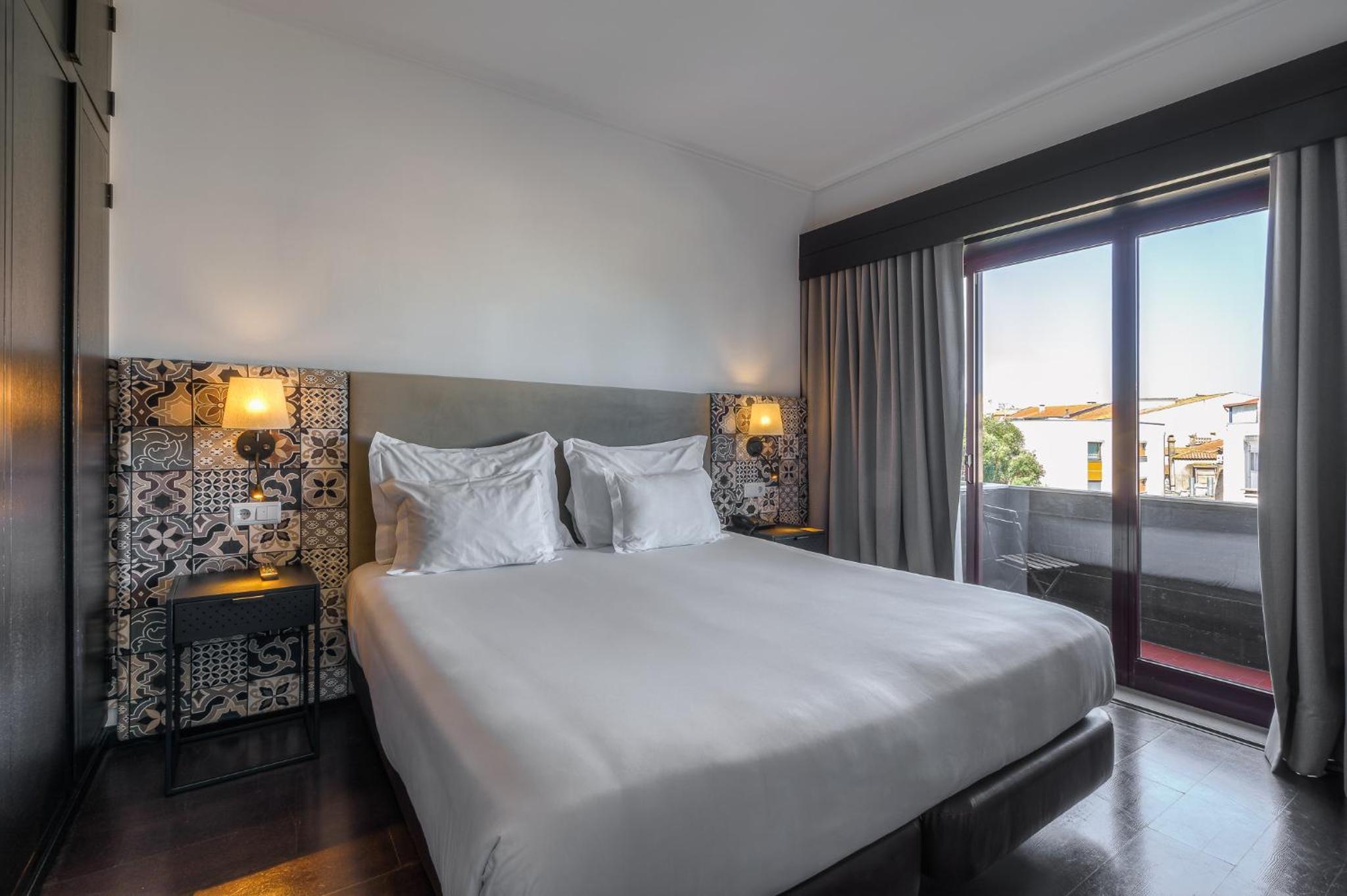 Deluxe Double or Twin Room with River View photo 2