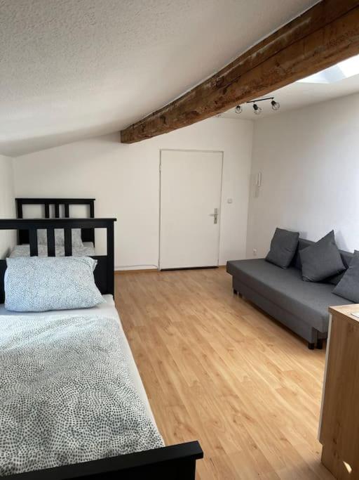One-Bedroom Apartment photo 3