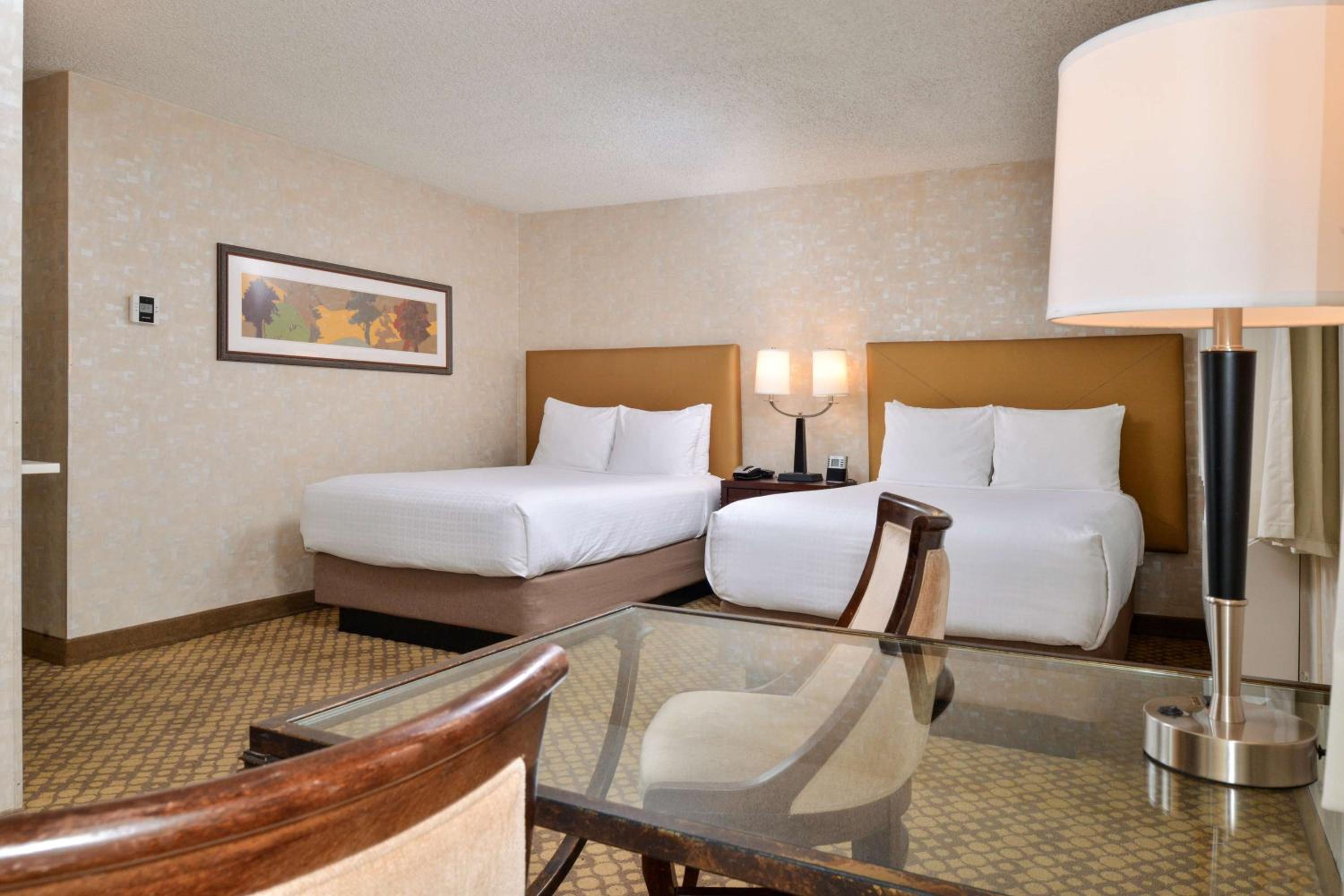 Double Room with Two Double Beds - Photo 1