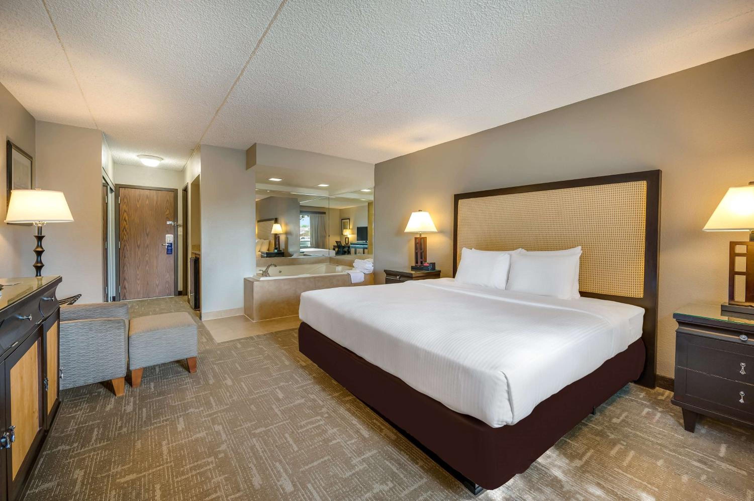 King Suite with Spa Bath - First Floor - Photo 4
