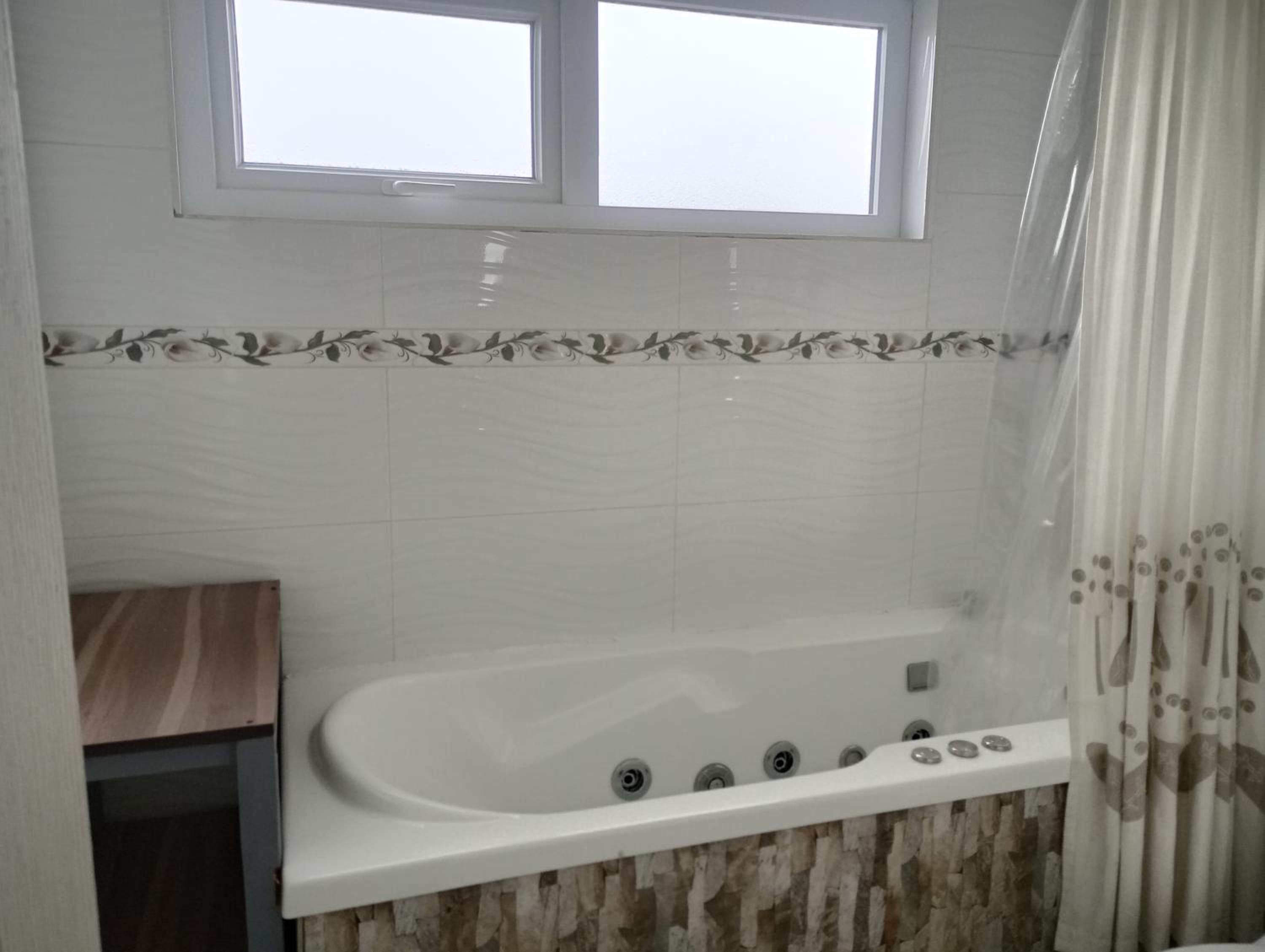 Deluxe Room (2 Adults + 1 Child) photo 2