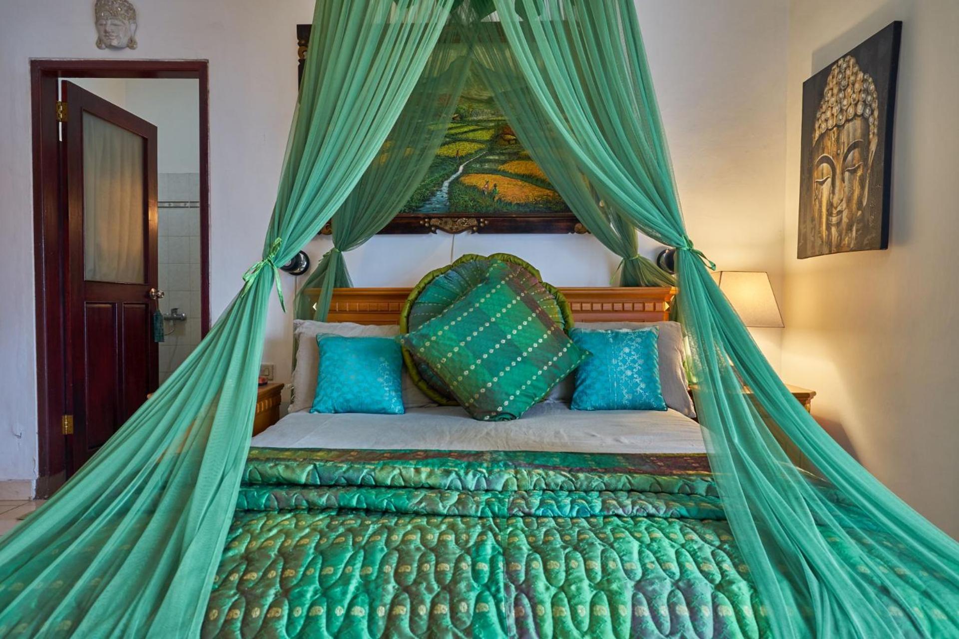 Three-Bedroom Villa photo 3