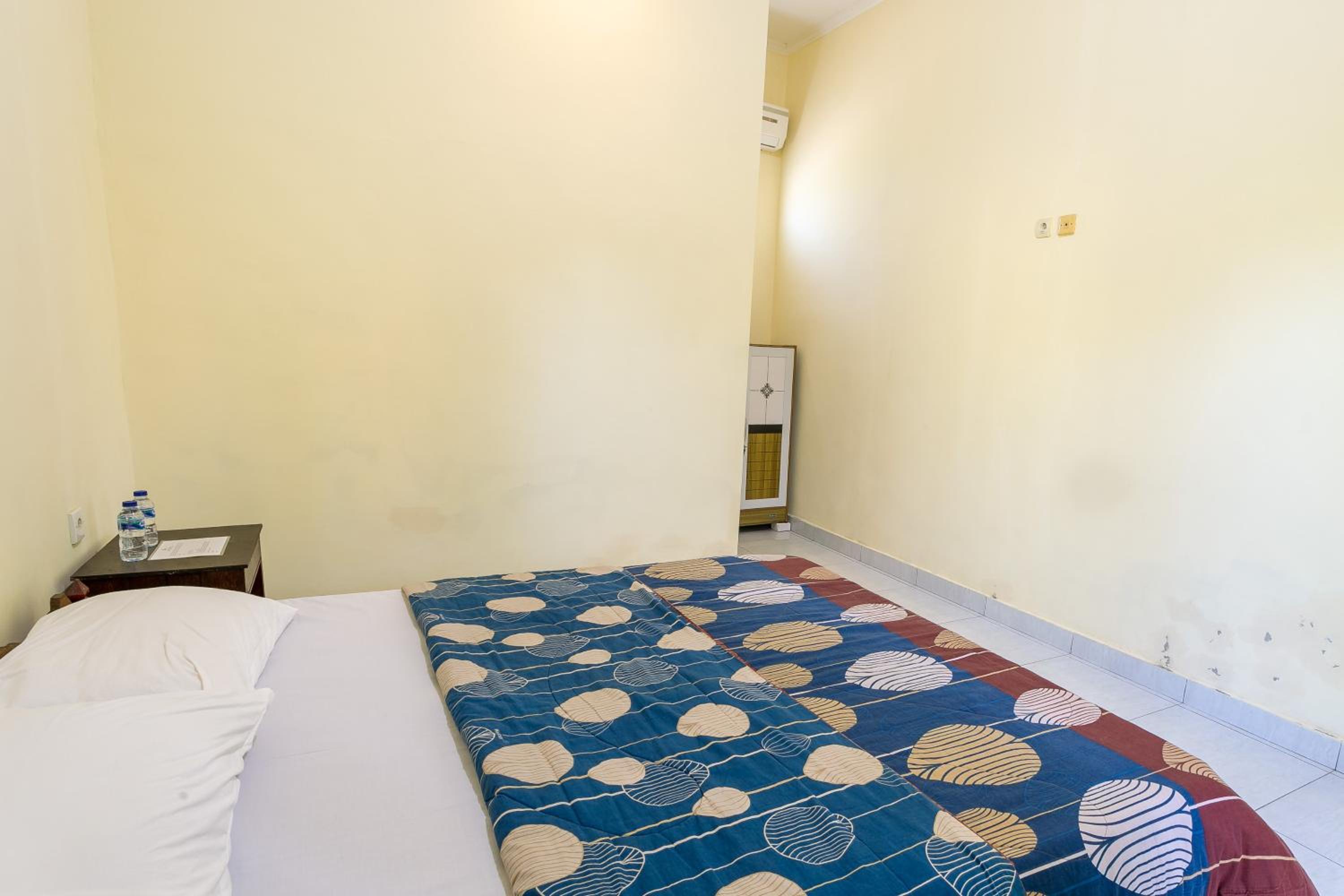 Deluxe Double Room - Photo 13