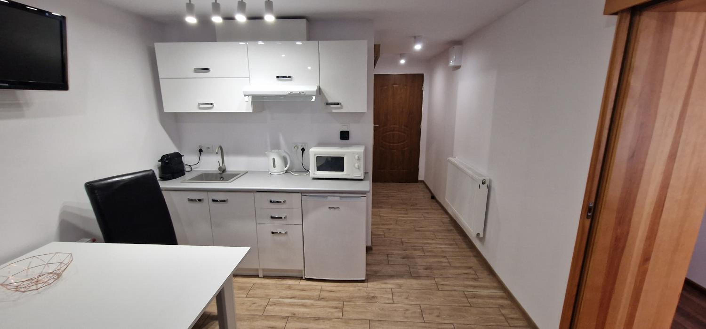 Apartment - Photo 10