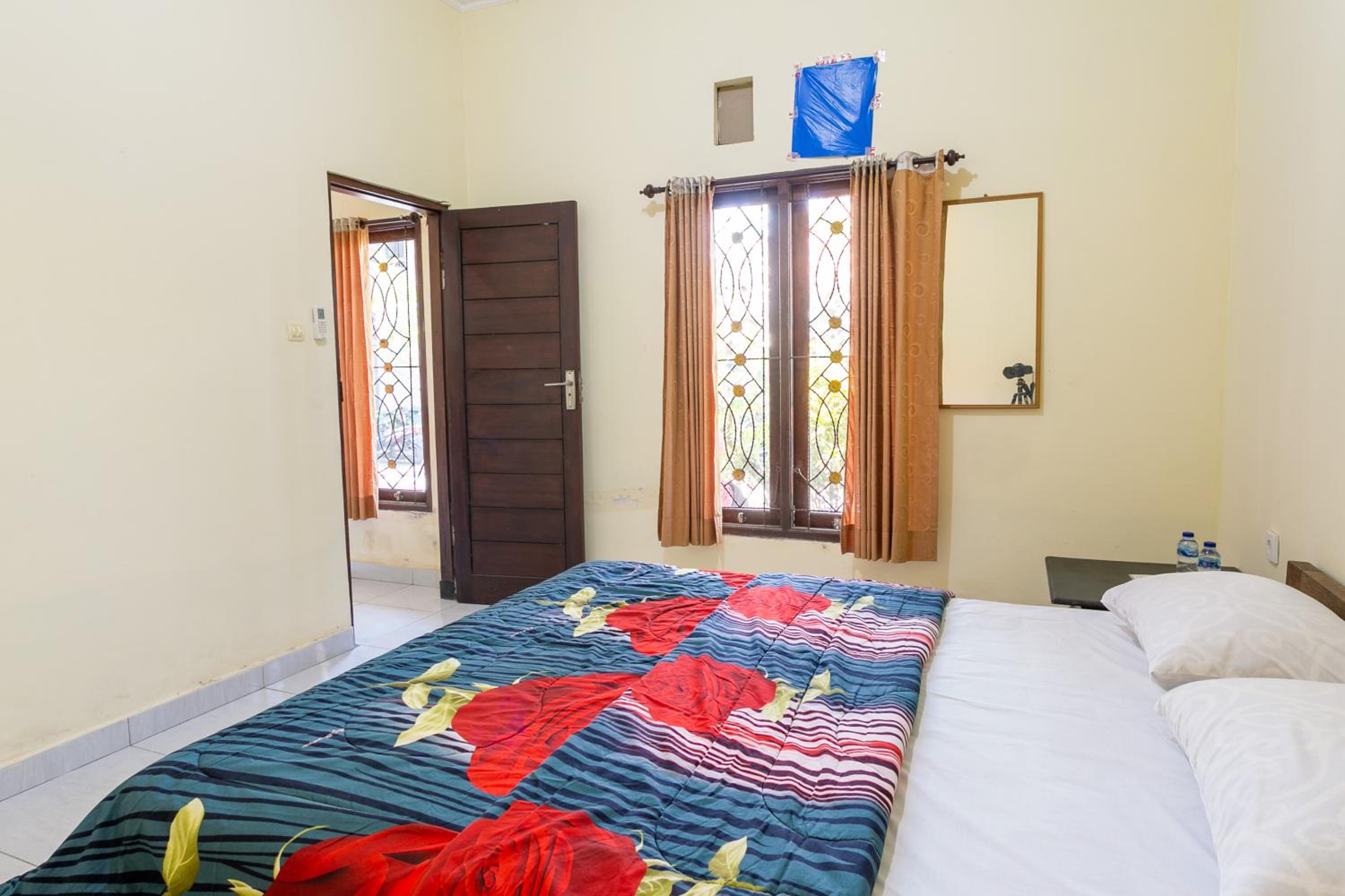 Deluxe Room with Kitchen - Photo 14