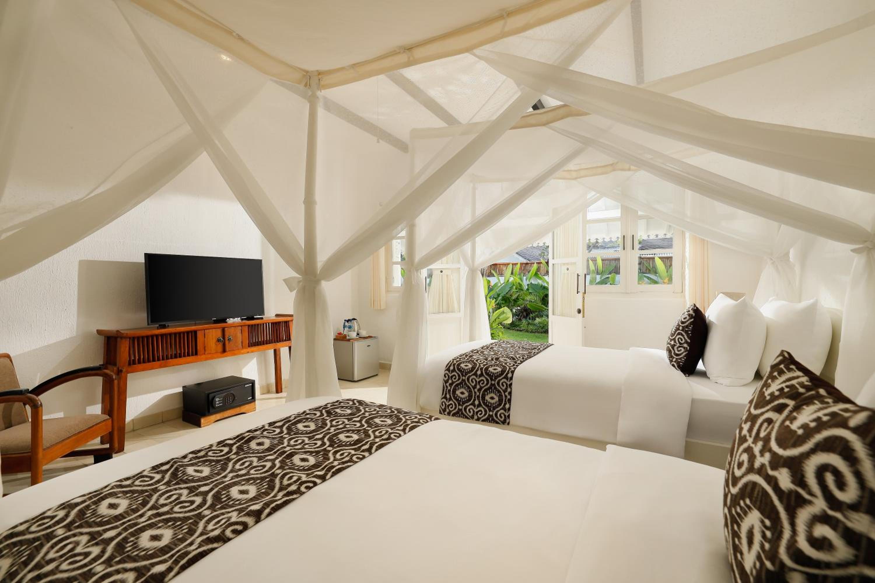 Double Room with Garden View - Photo 5