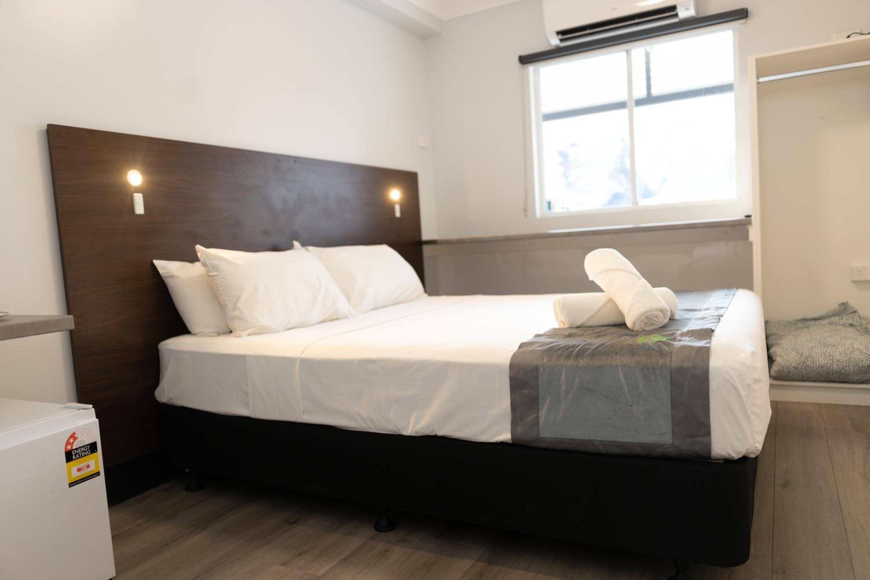 Standard Queen Room
