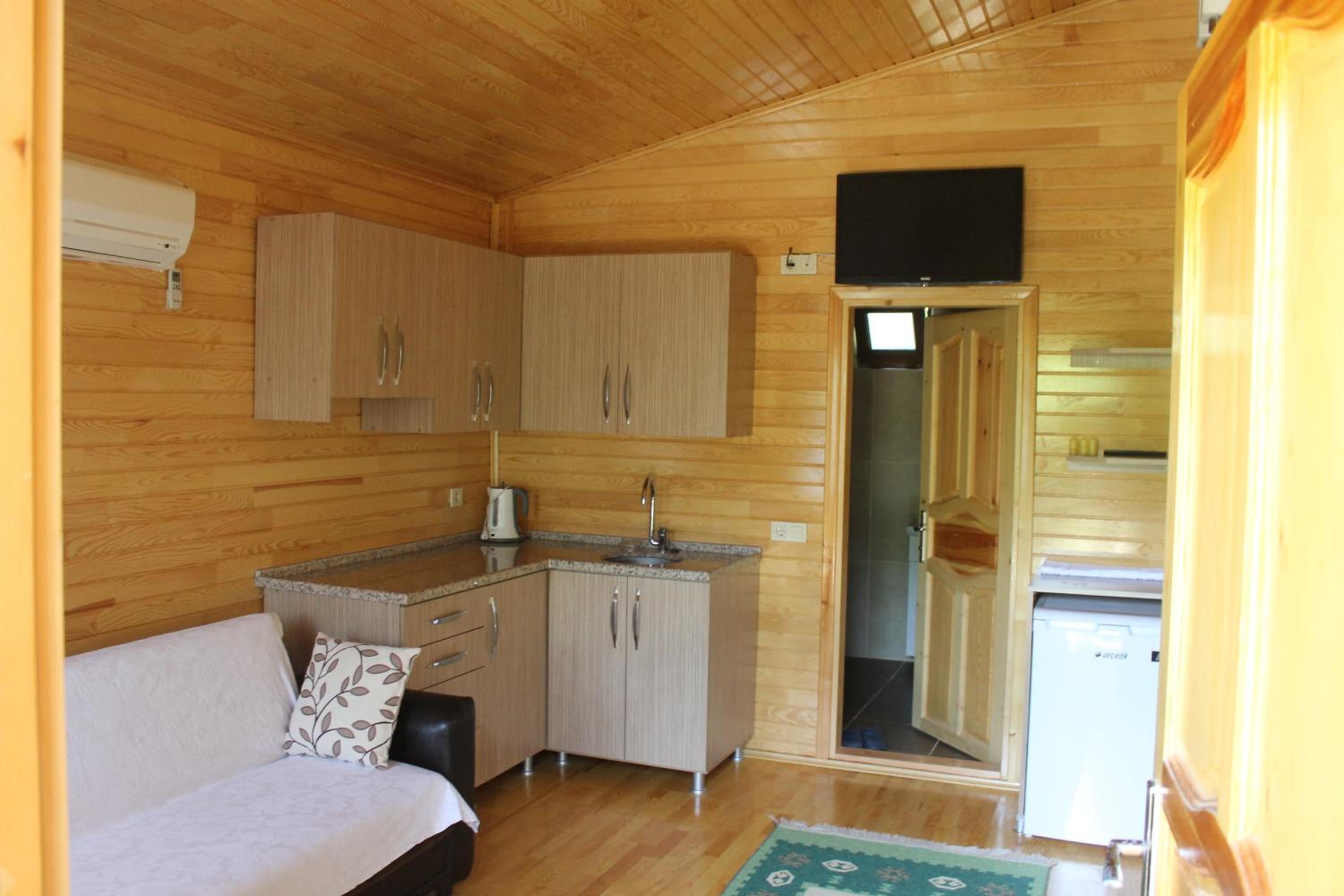 Family Bungalow (2 Adults + 1 Children) photo 2