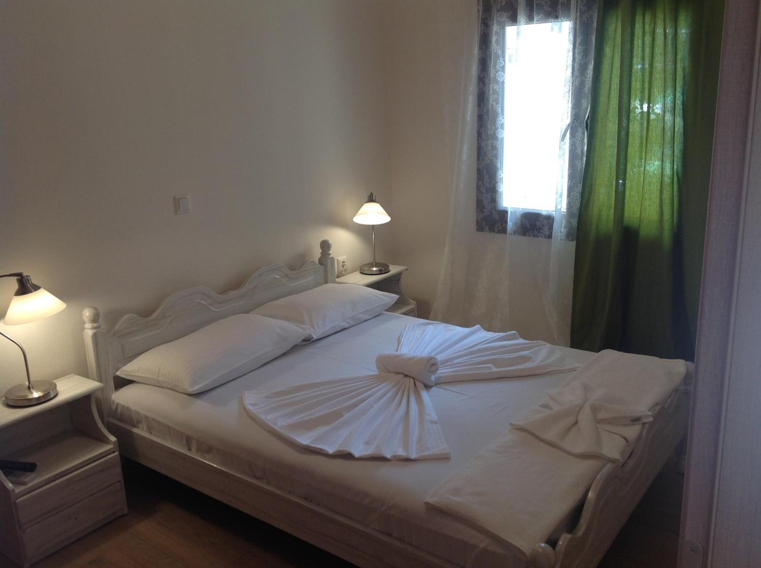 Two-Bedroom Apartment (4 adults) with Balcony photo 3