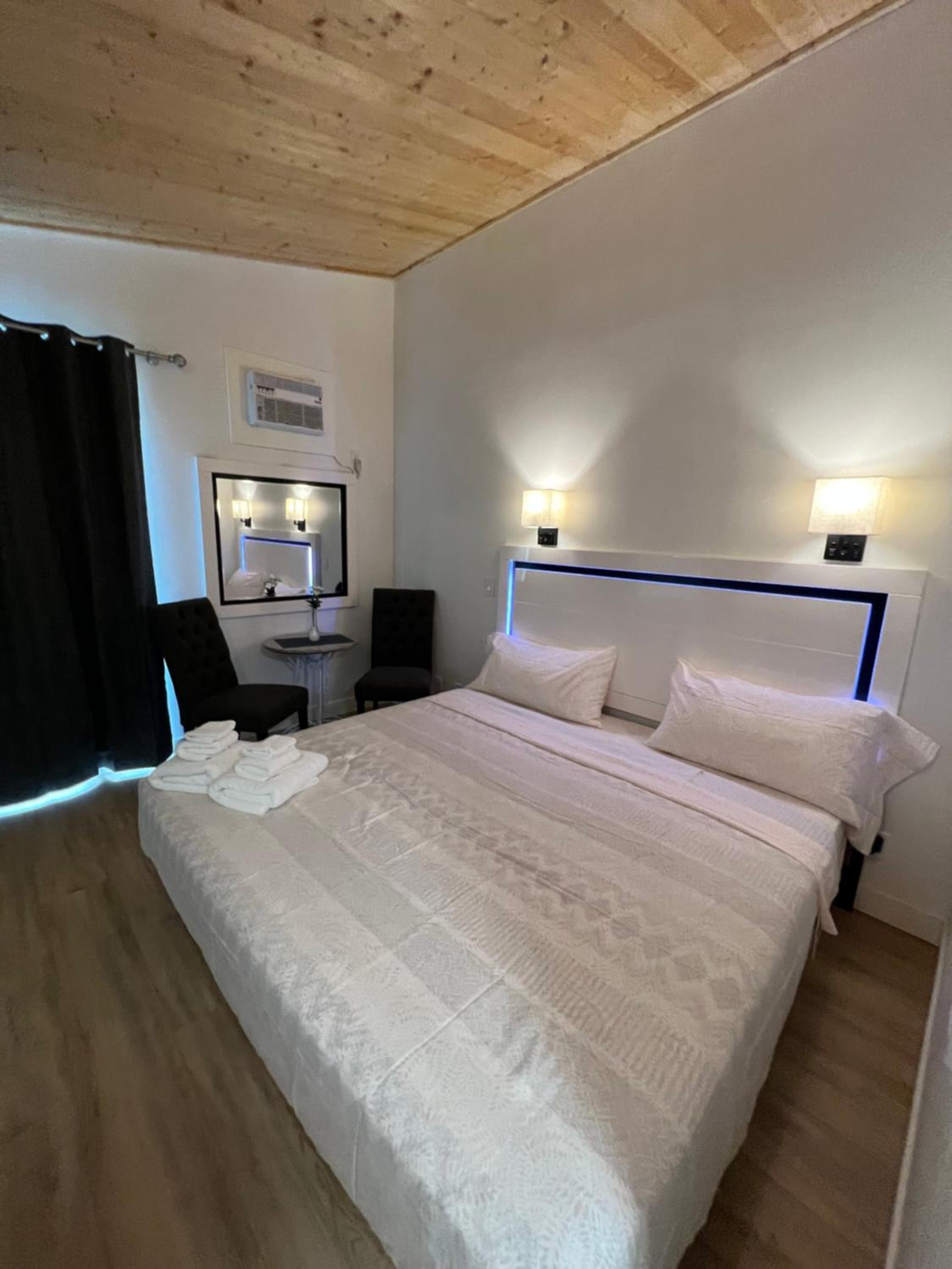 King Suite photo 1