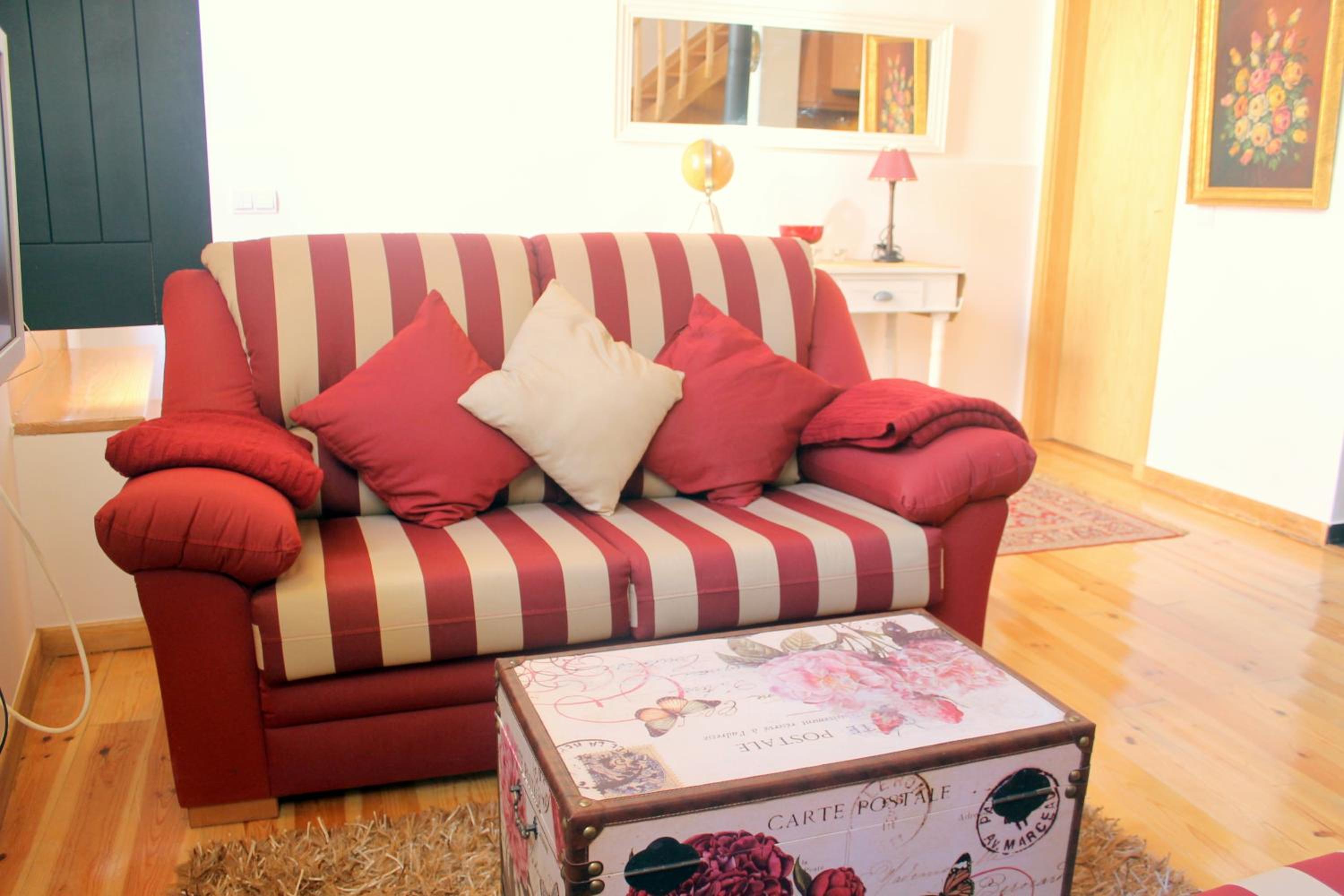 Apartment - Split Level - Photo 8
