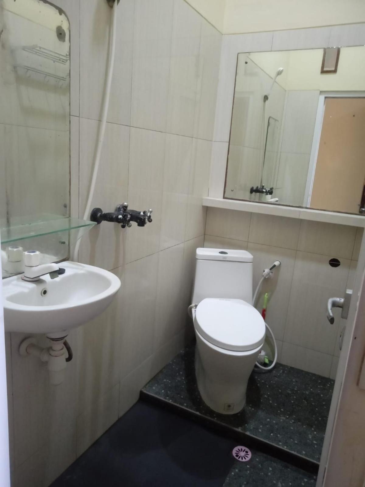 Standard Double Room photo 3