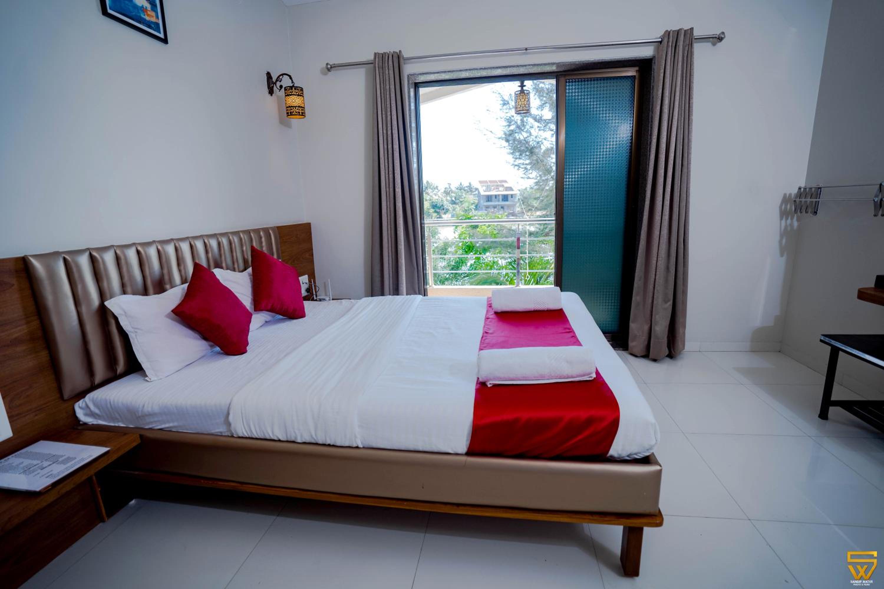 Standard Double Room - Photo 3