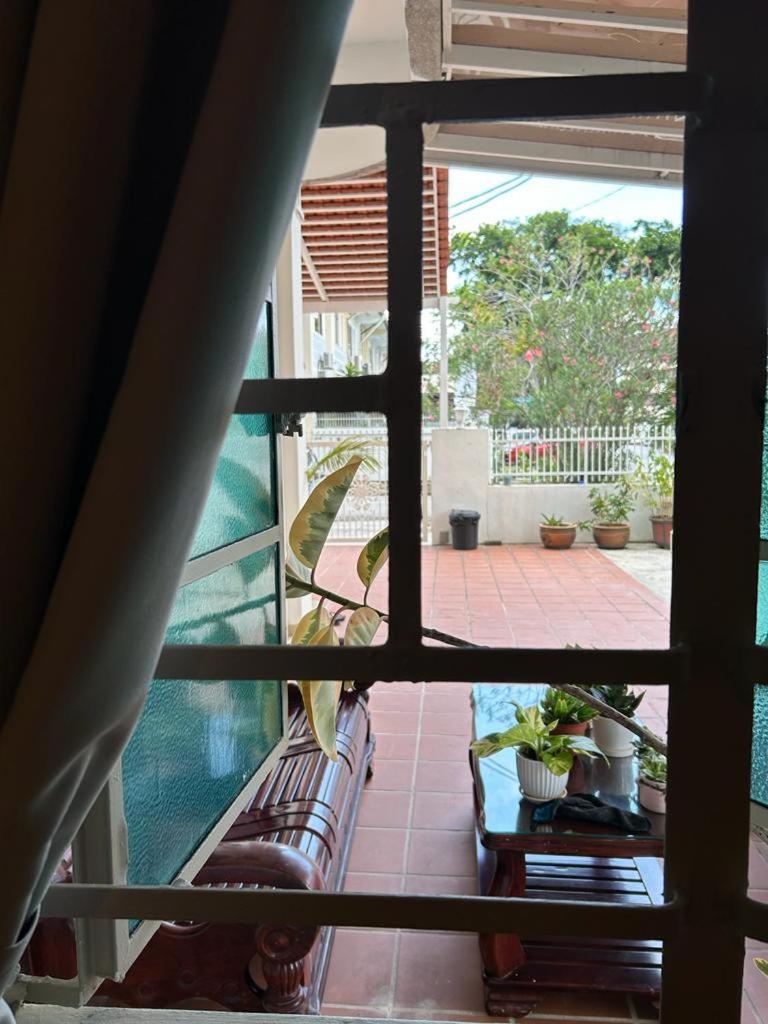 Double Room with Private Bathroom - Photo 7
