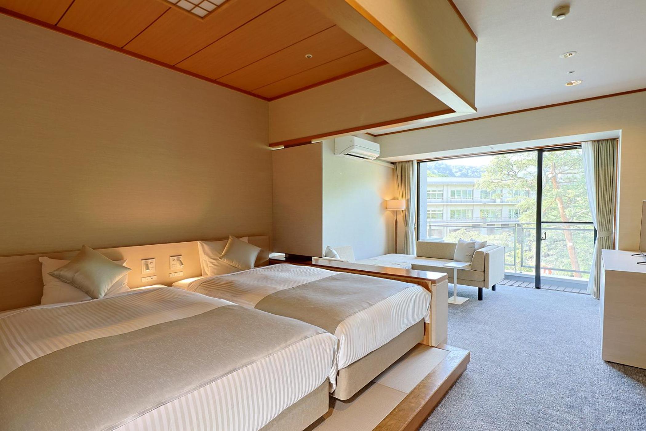 Superior Japanese-Style Twin Beds - Shared Bathroom - Non-Smoking photo 1
