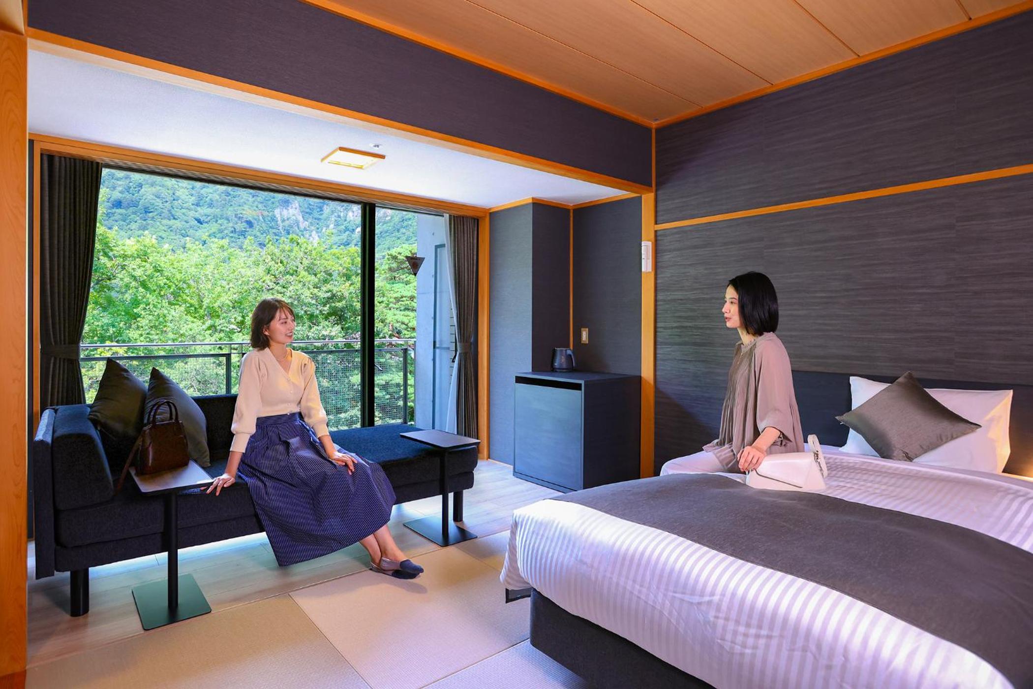 Twin Room with Tatami Area and Sofa Bed - Shared Bathroom - Non-Smoking photo 3