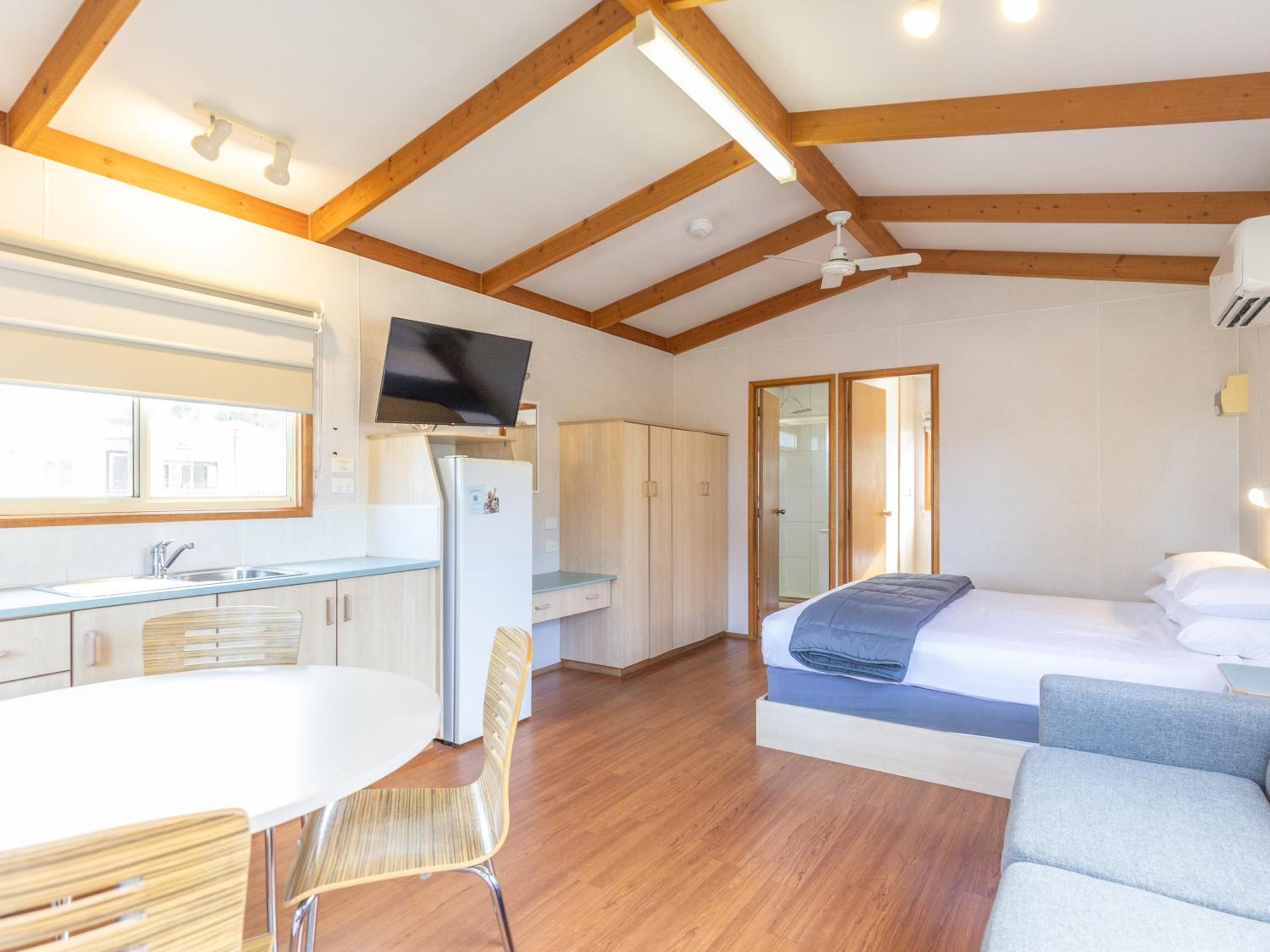 Acorn Family Cabin