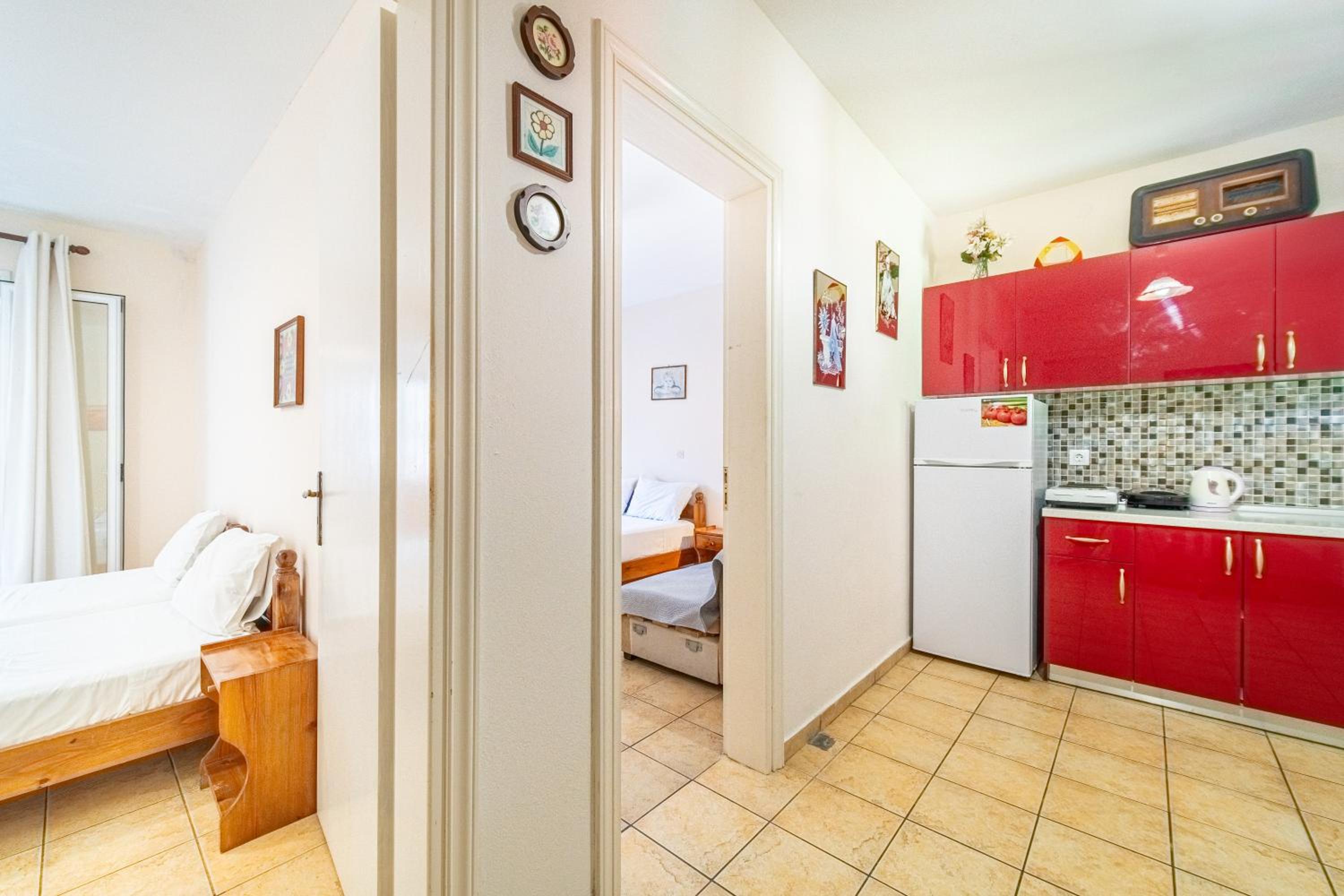 Two-Bedroom Deluxe Apartment with Balcony photo 2