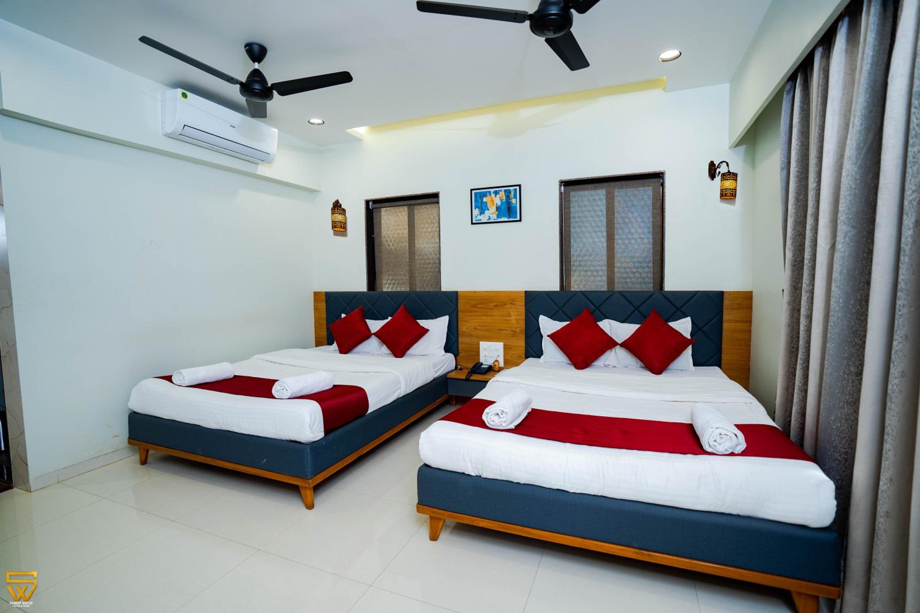 Deluxe Family Room - Photo 6