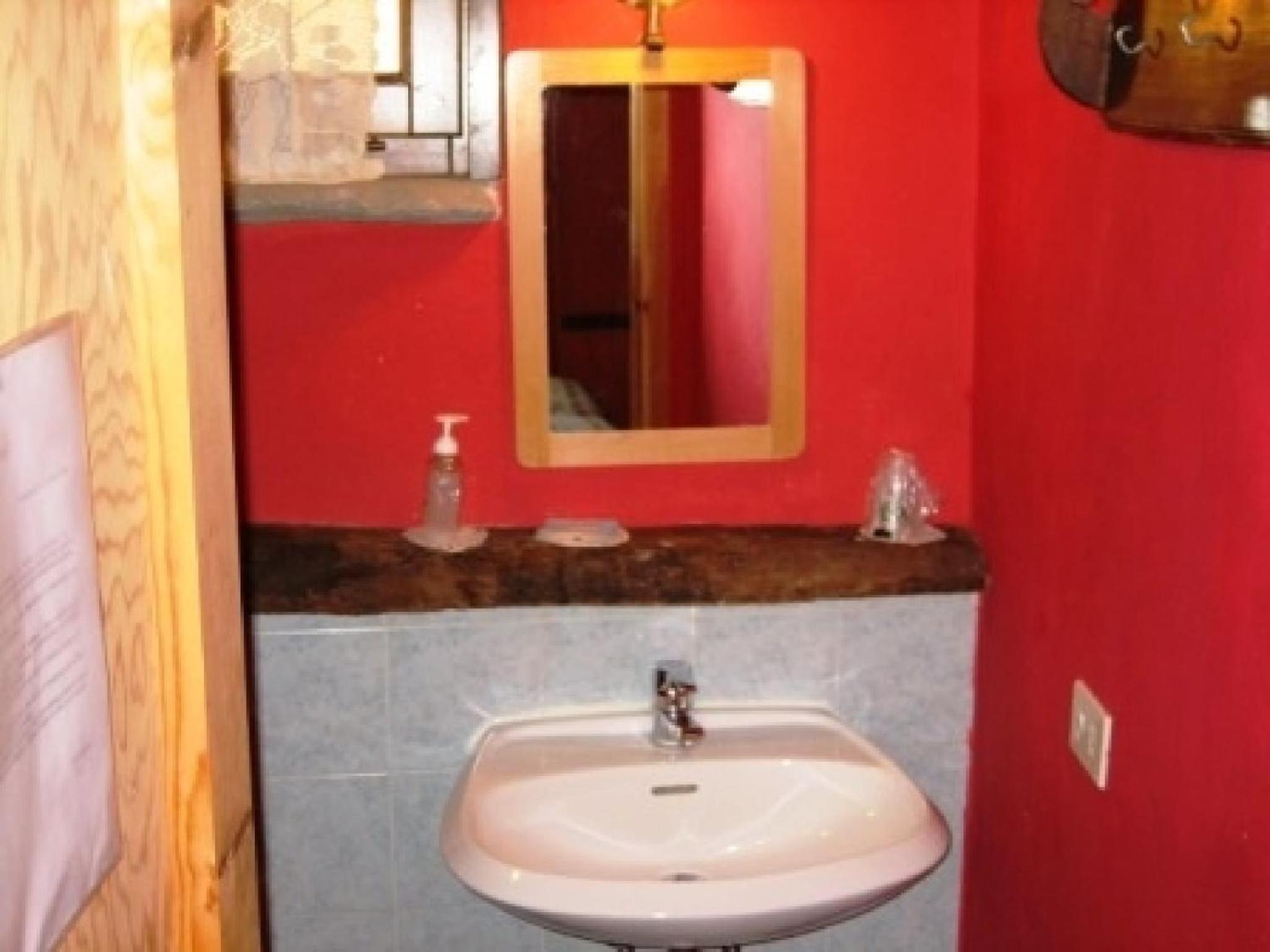 Deluxe Double Room with Balcony - Photo 16