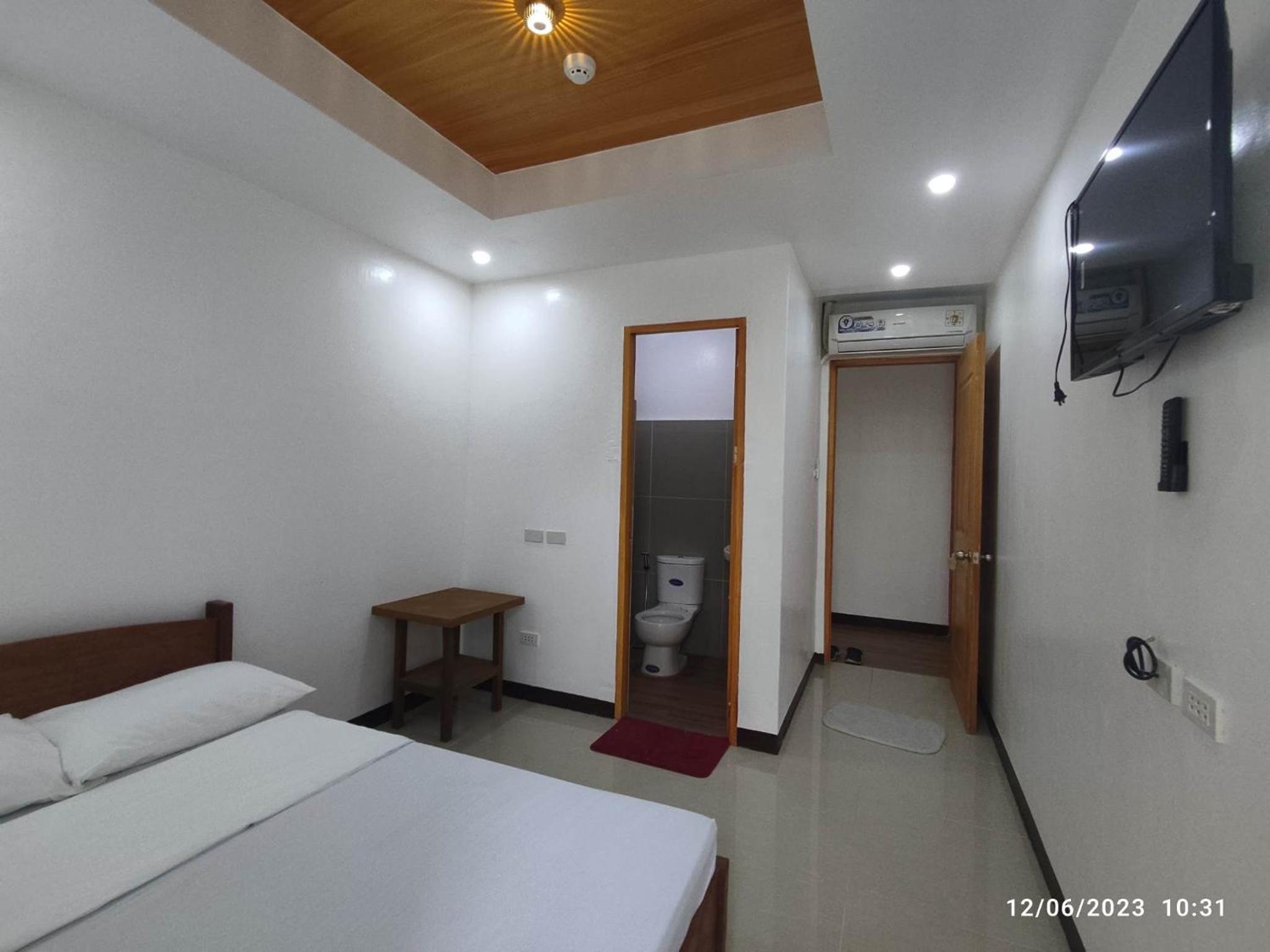 Standard Double Room - Photo 1
