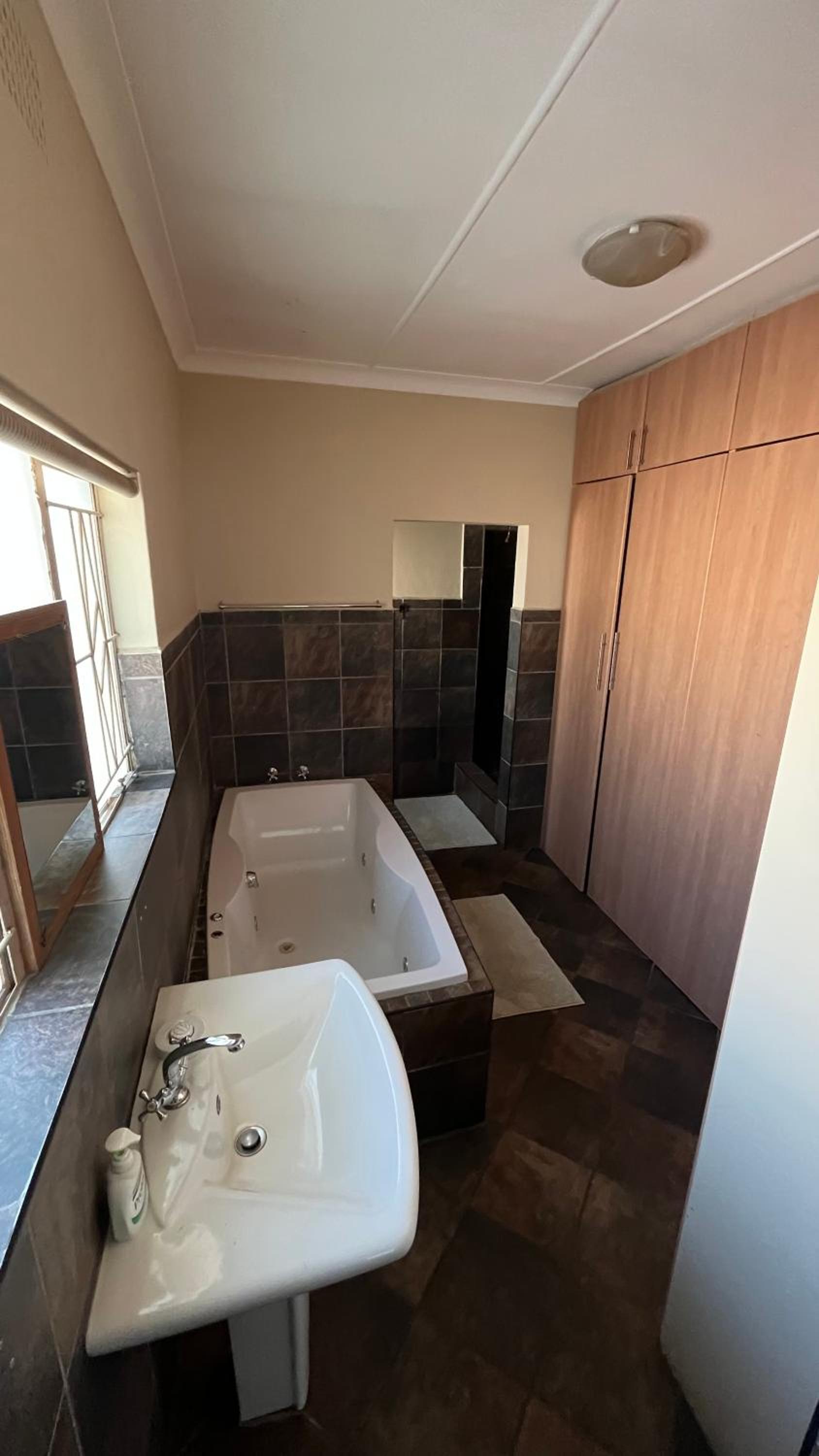 Deluxe Double Room - Photo 5