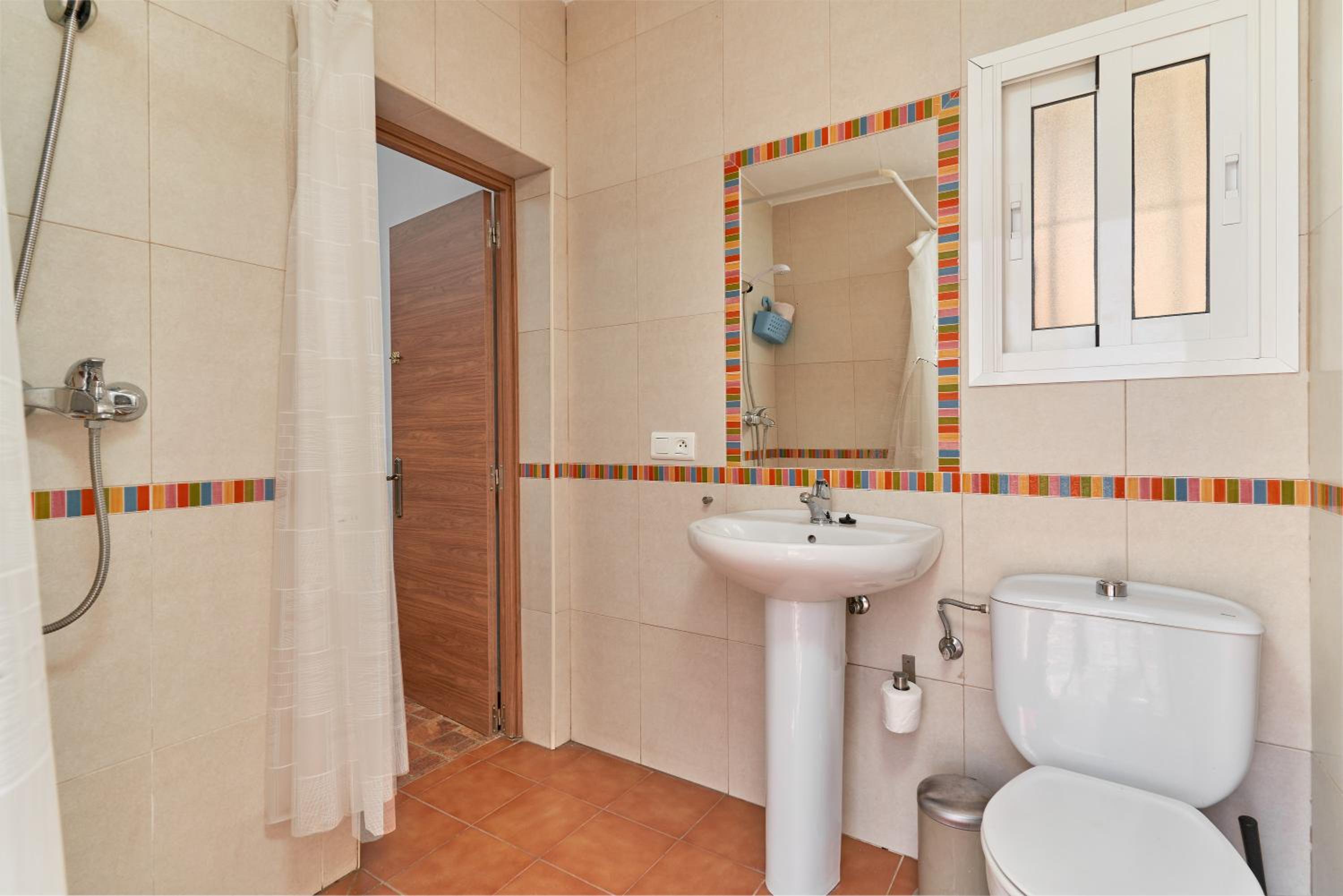 Three-Bedroom House photo 3