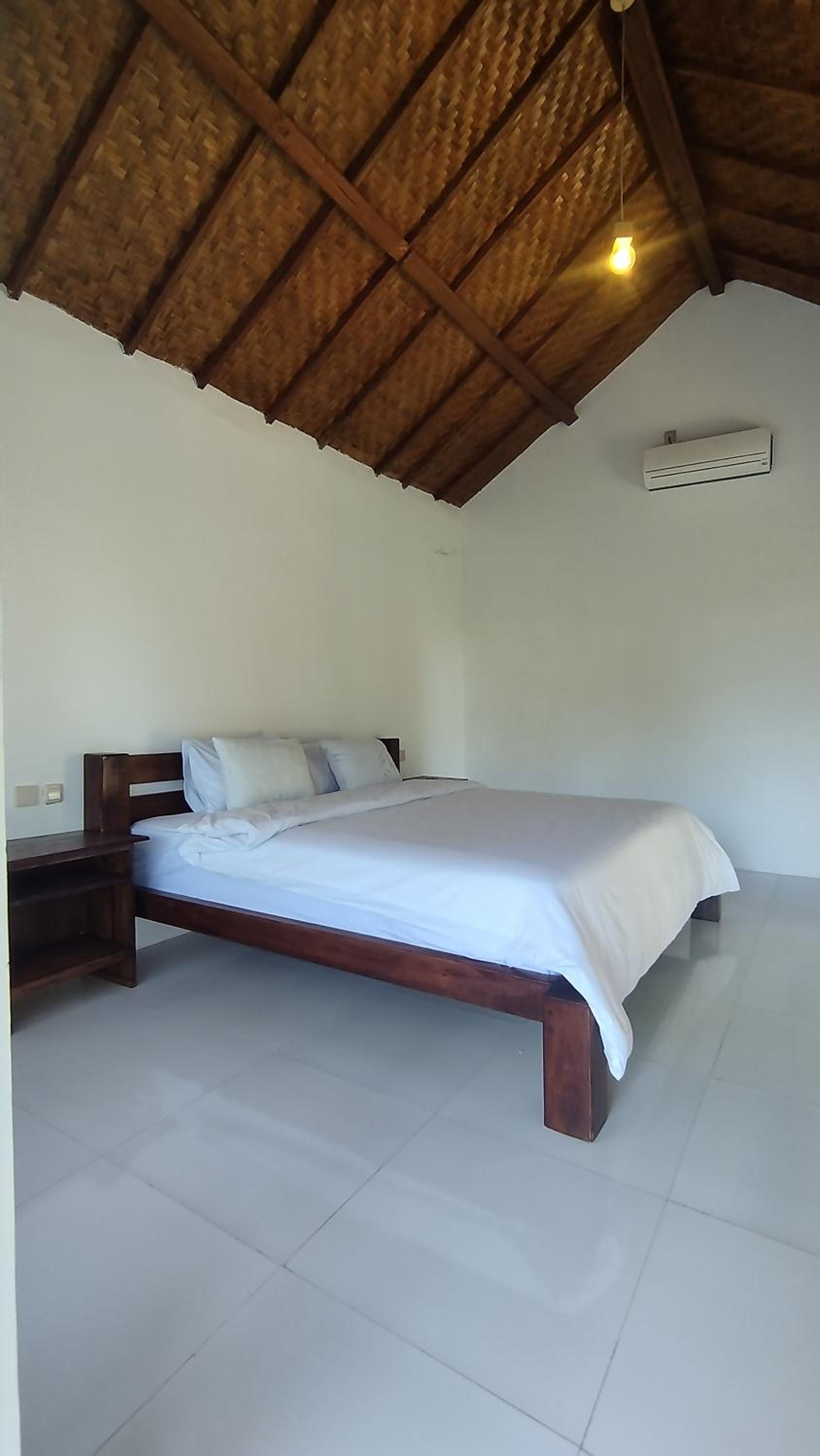 Deluxe Queen Suite