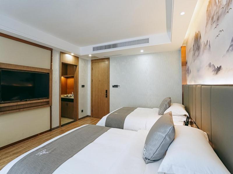 Family Room - Mainland Chinese Citizen photo 1