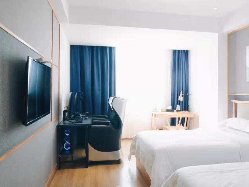 Twin Room with Game Facility