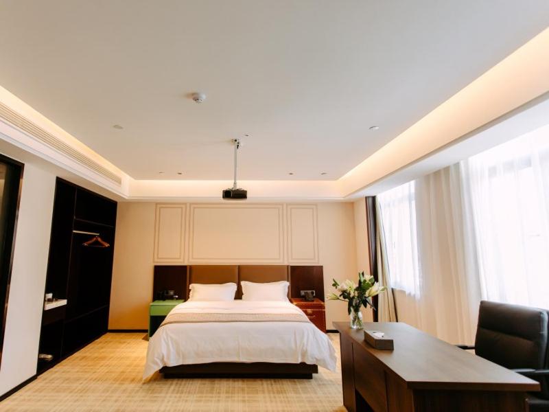 Deluxe Double Room photo 2